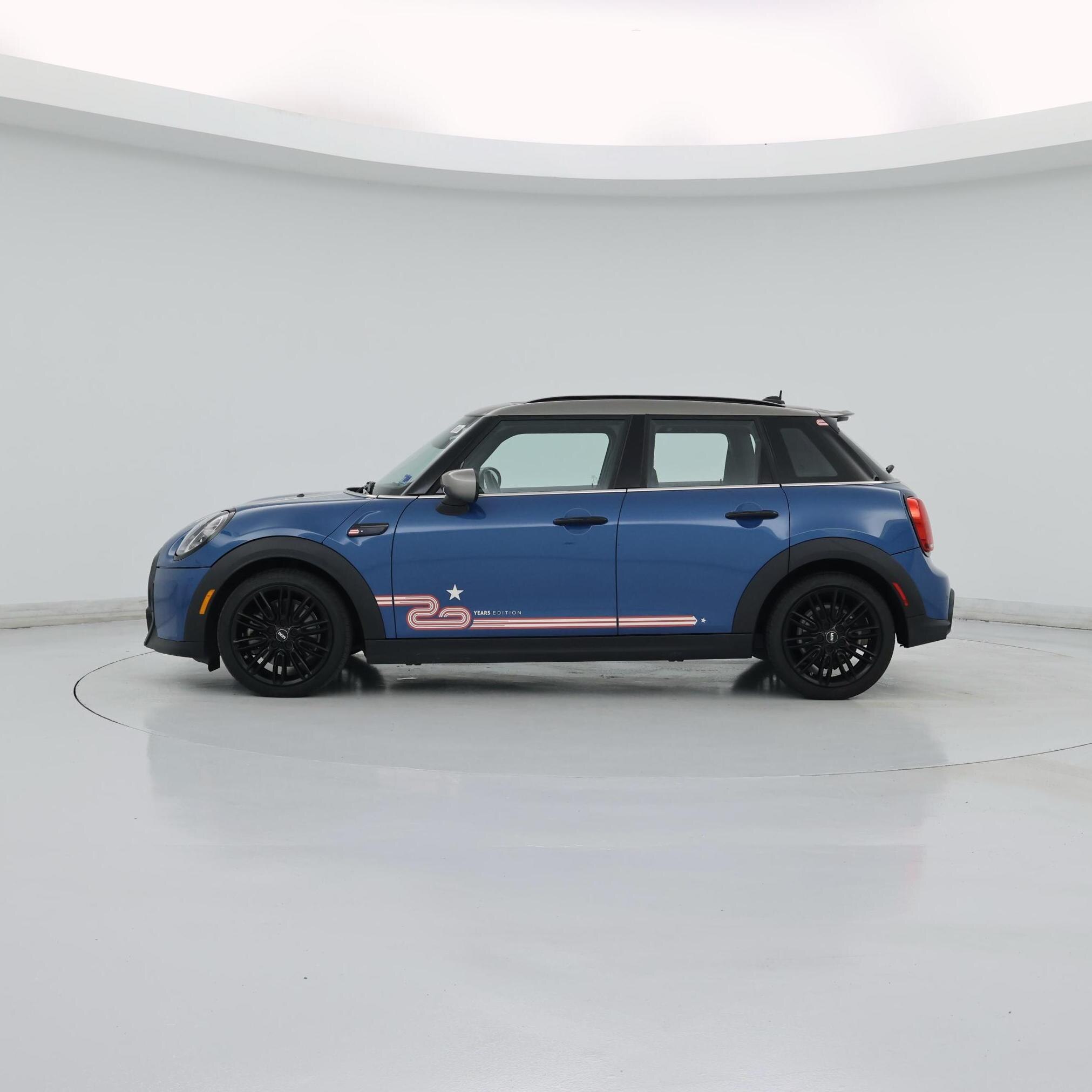Thumbnail: 2023 MINI Cooper Hardtop - 3