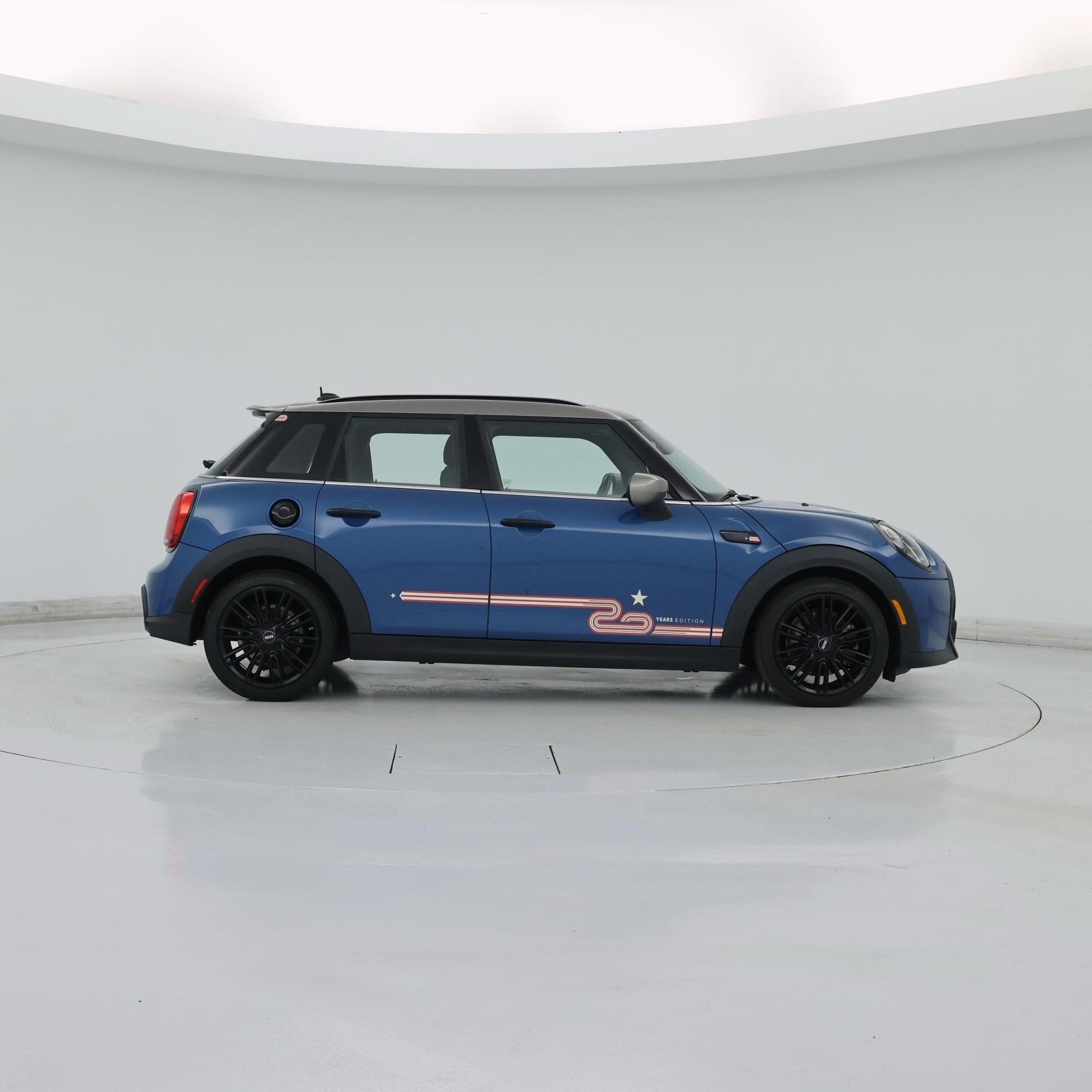 Thumbnail: 2023 MINI Cooper Hardtop - 7
