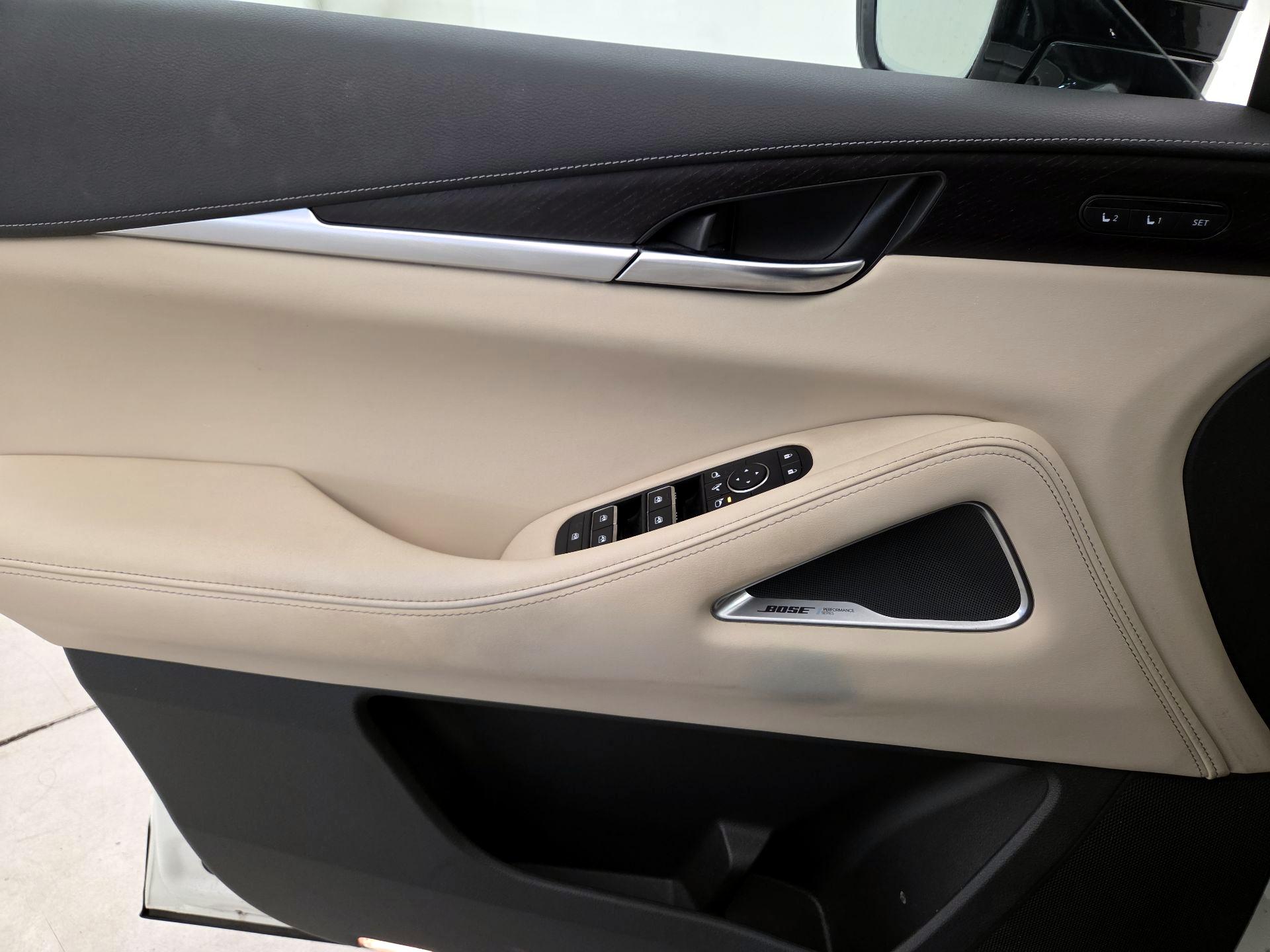 Thumbnail: 2023 INFINITI QX60 - 12