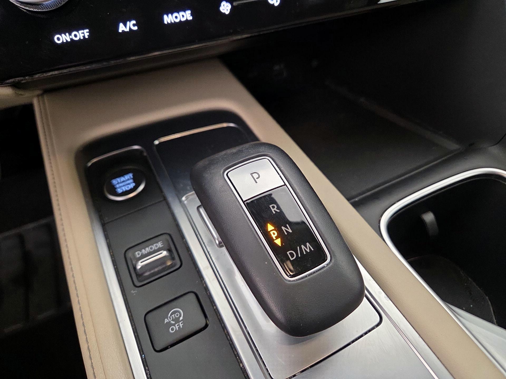 Thumbnail: 2023 INFINITI QX60 - 16