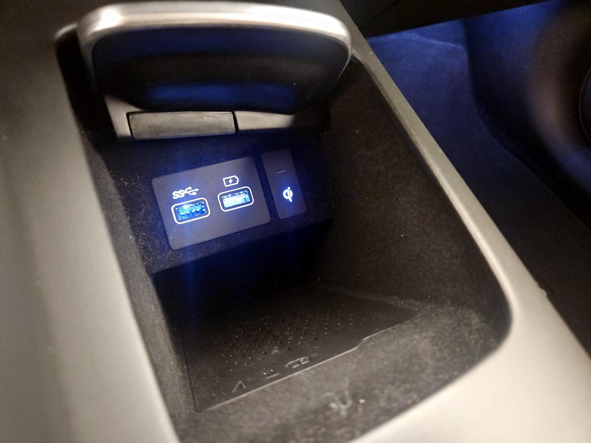 Thumbnail: 2025 Genesis GV70 - 19