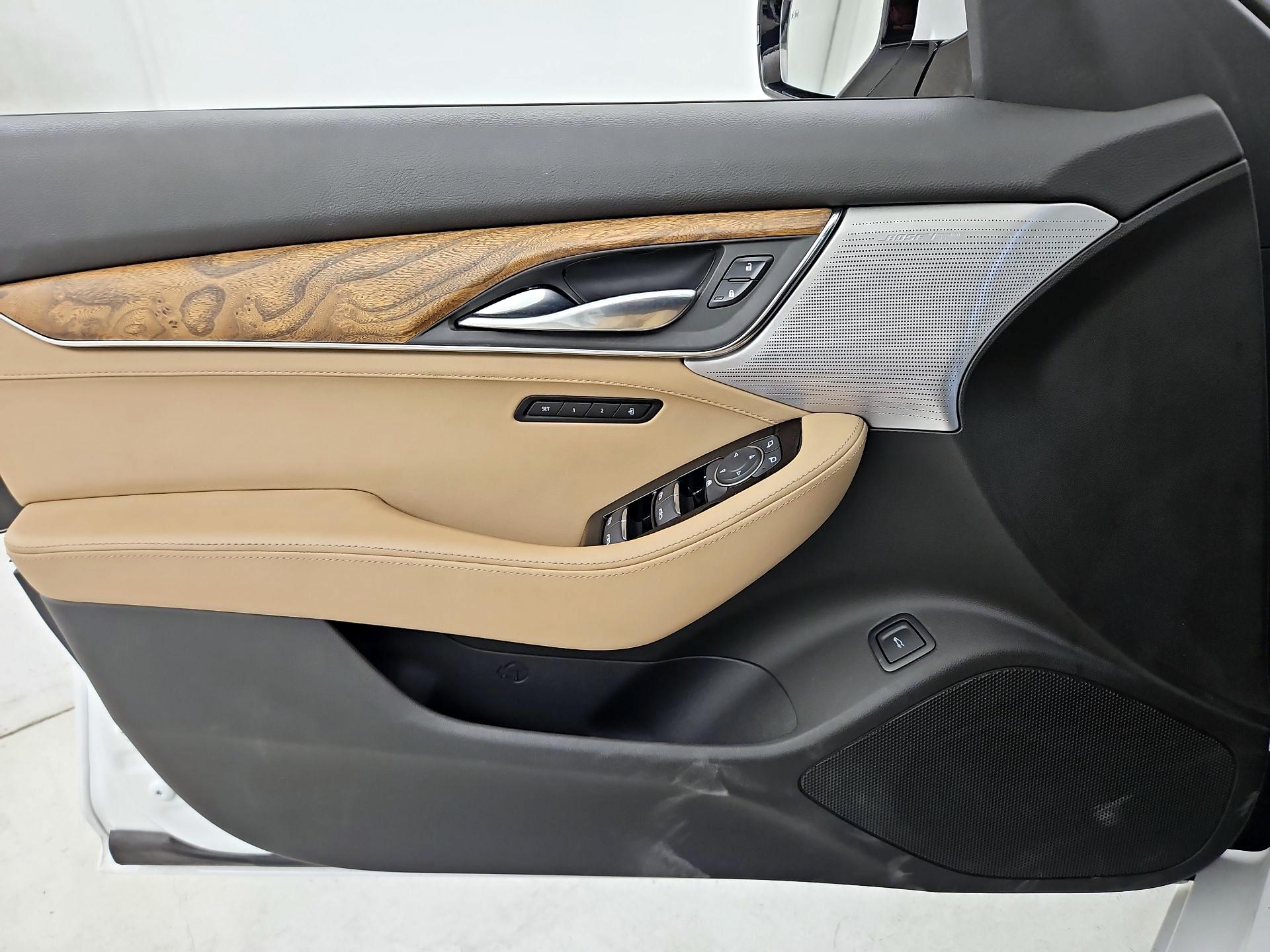 Thumbnail: 2022 Cadillac CT5 - 12