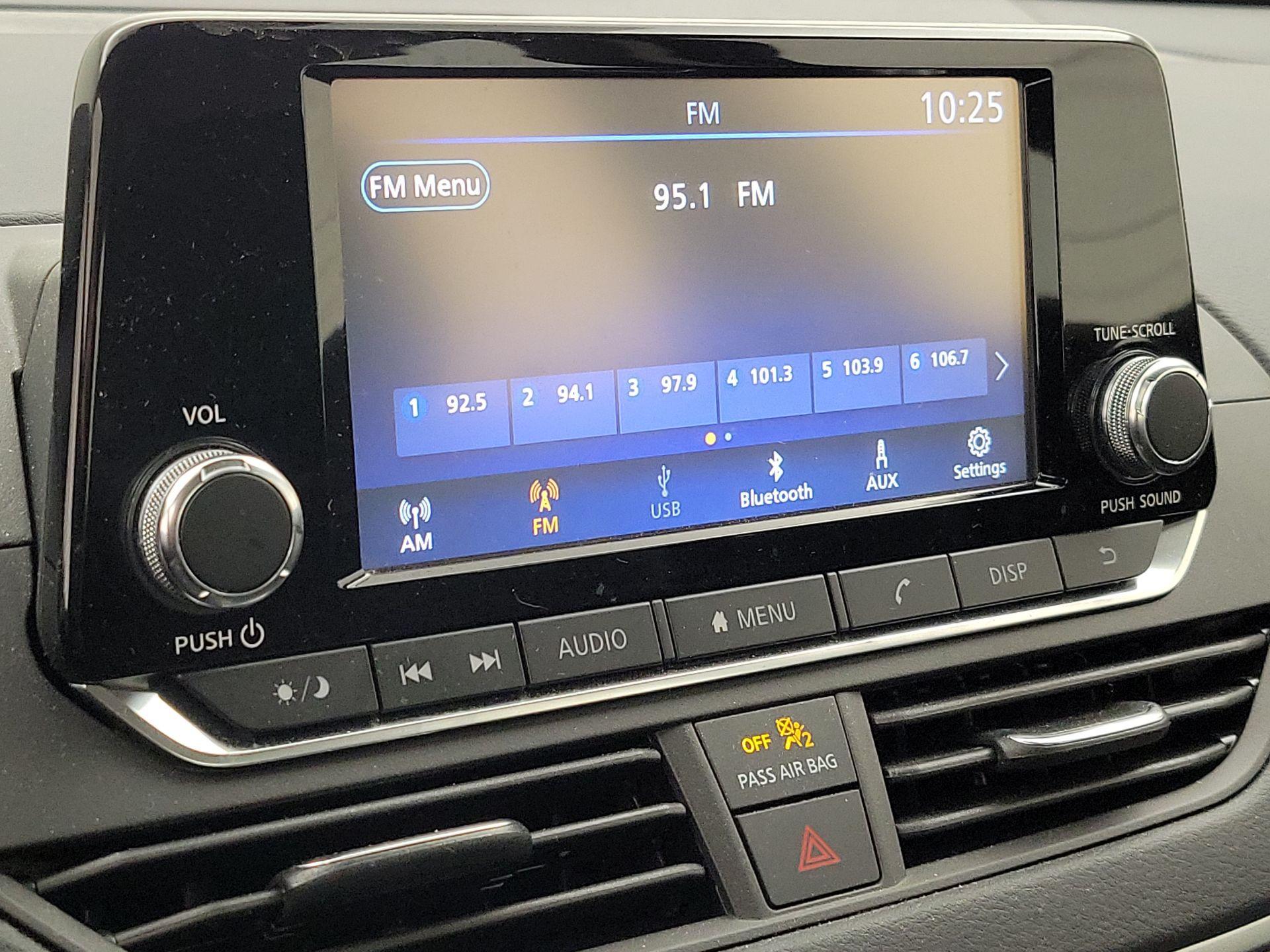 Thumbnail: 2023 Nissan Altima - 15