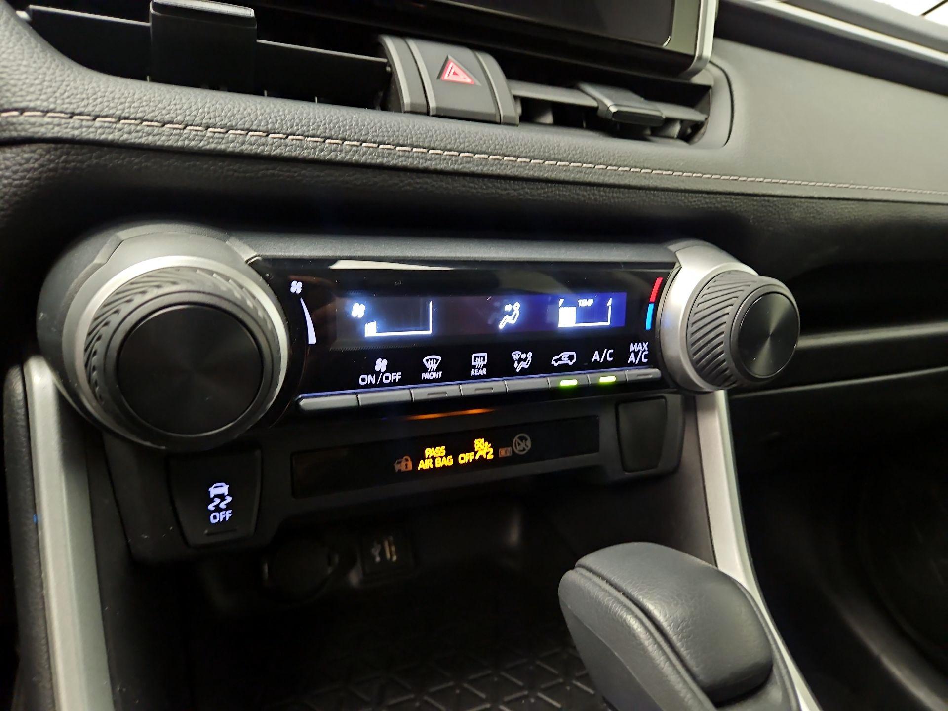 Thumbnail: 2023 Toyota RAV4 - 16