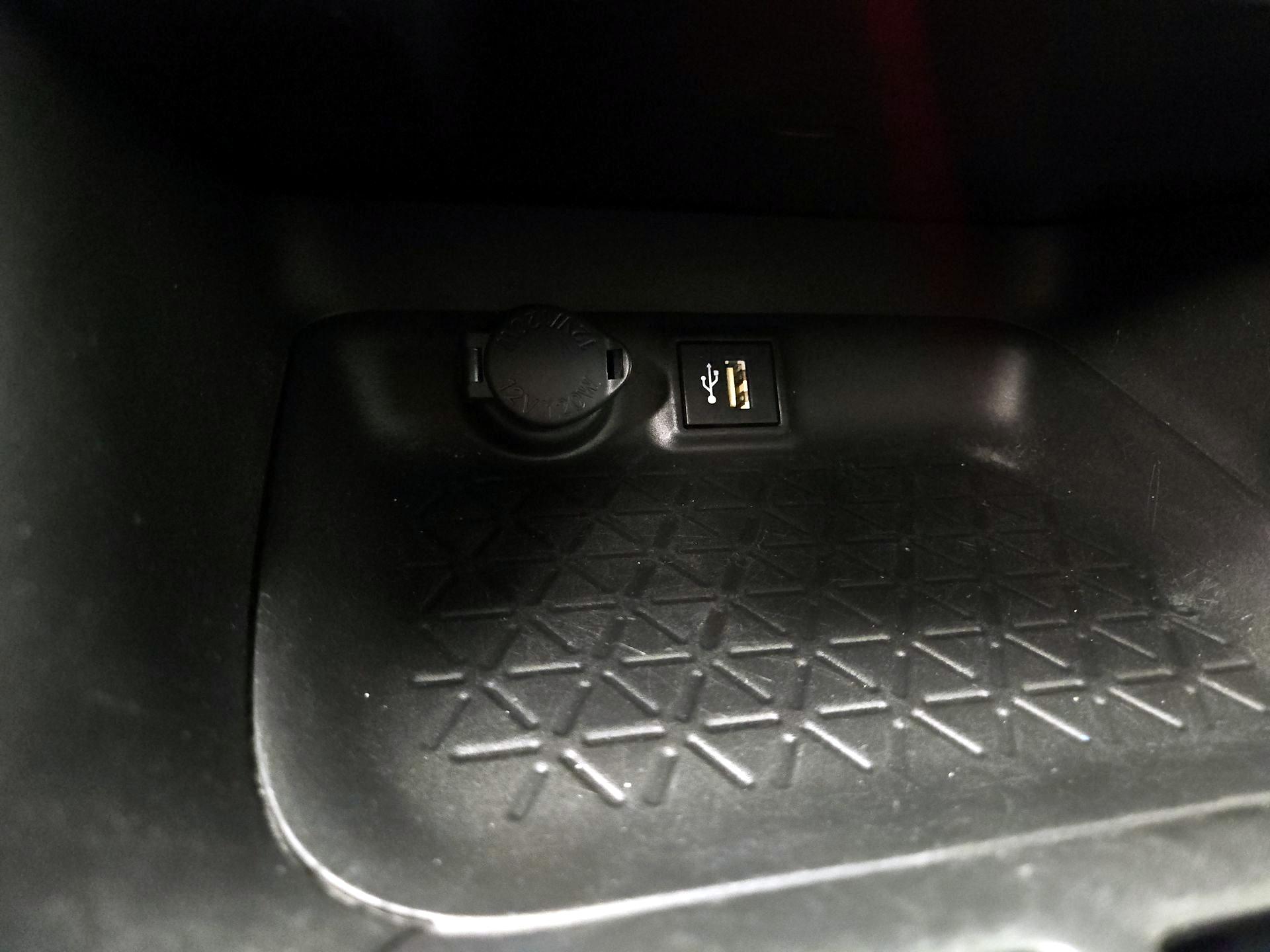 Thumbnail: 2023 Toyota RAV4 - 18