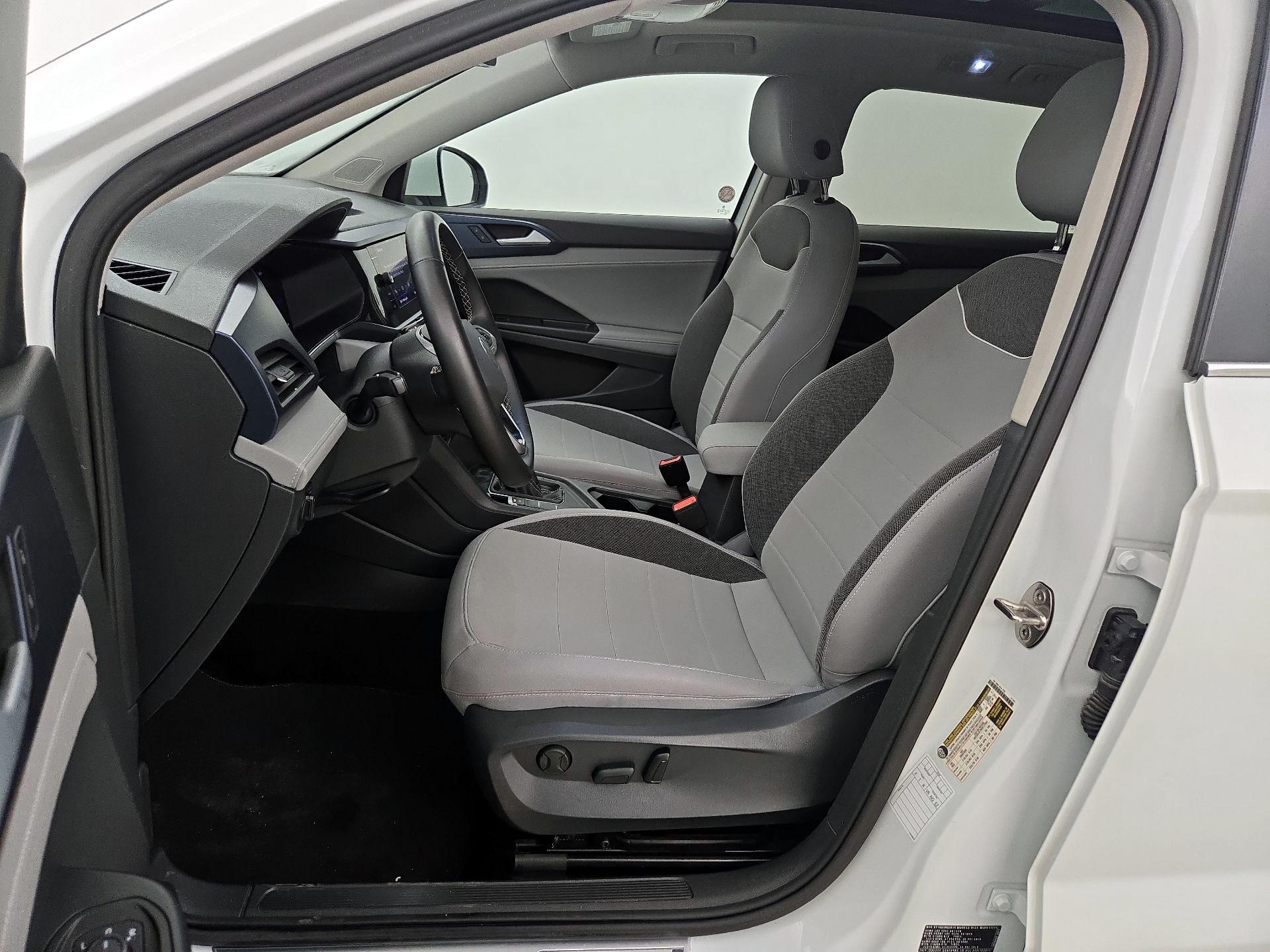 Thumbnail: 2024 Volkswagen Taos - 11