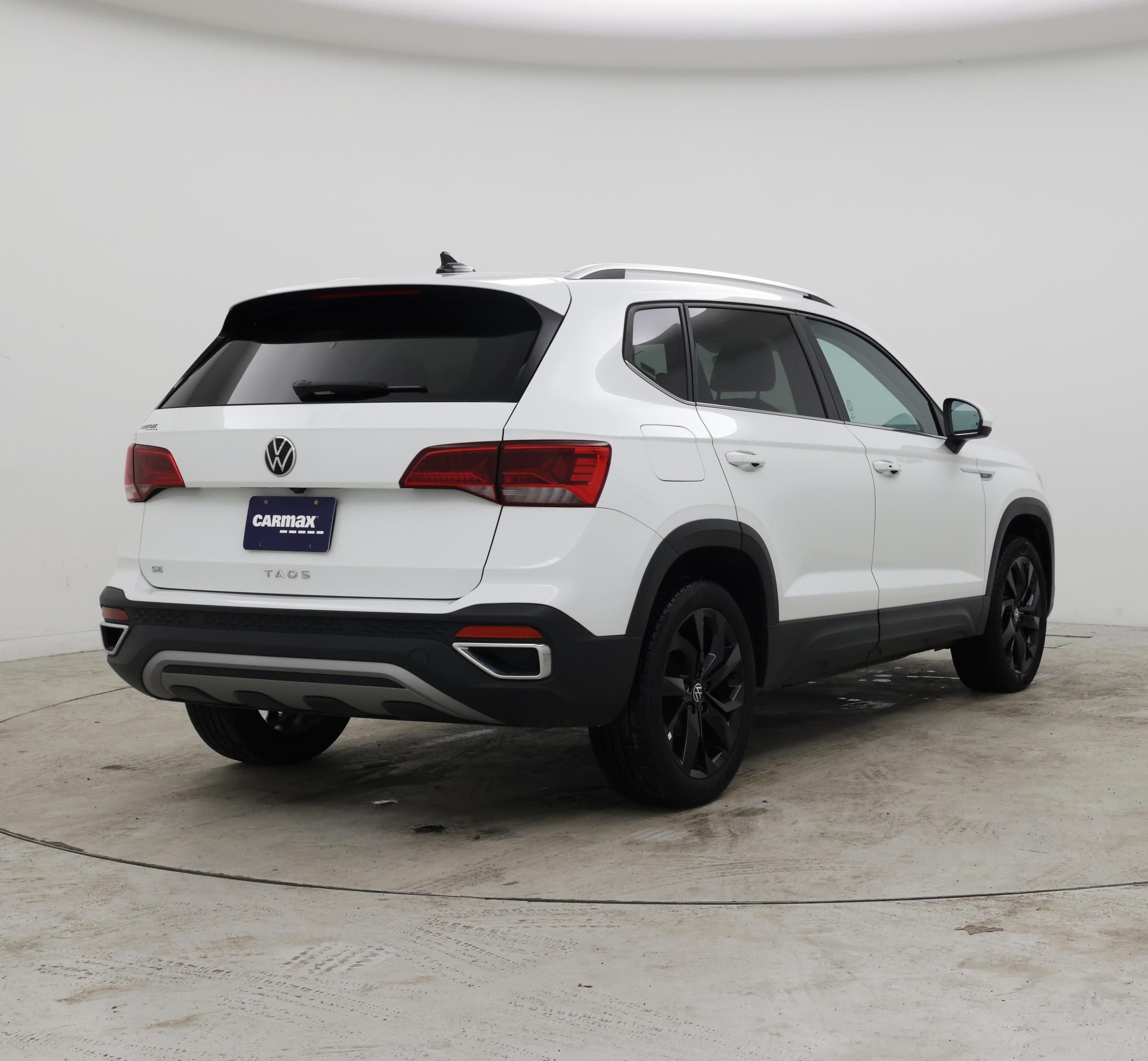 Thumbnail: 2024 Volkswagen Taos - 8