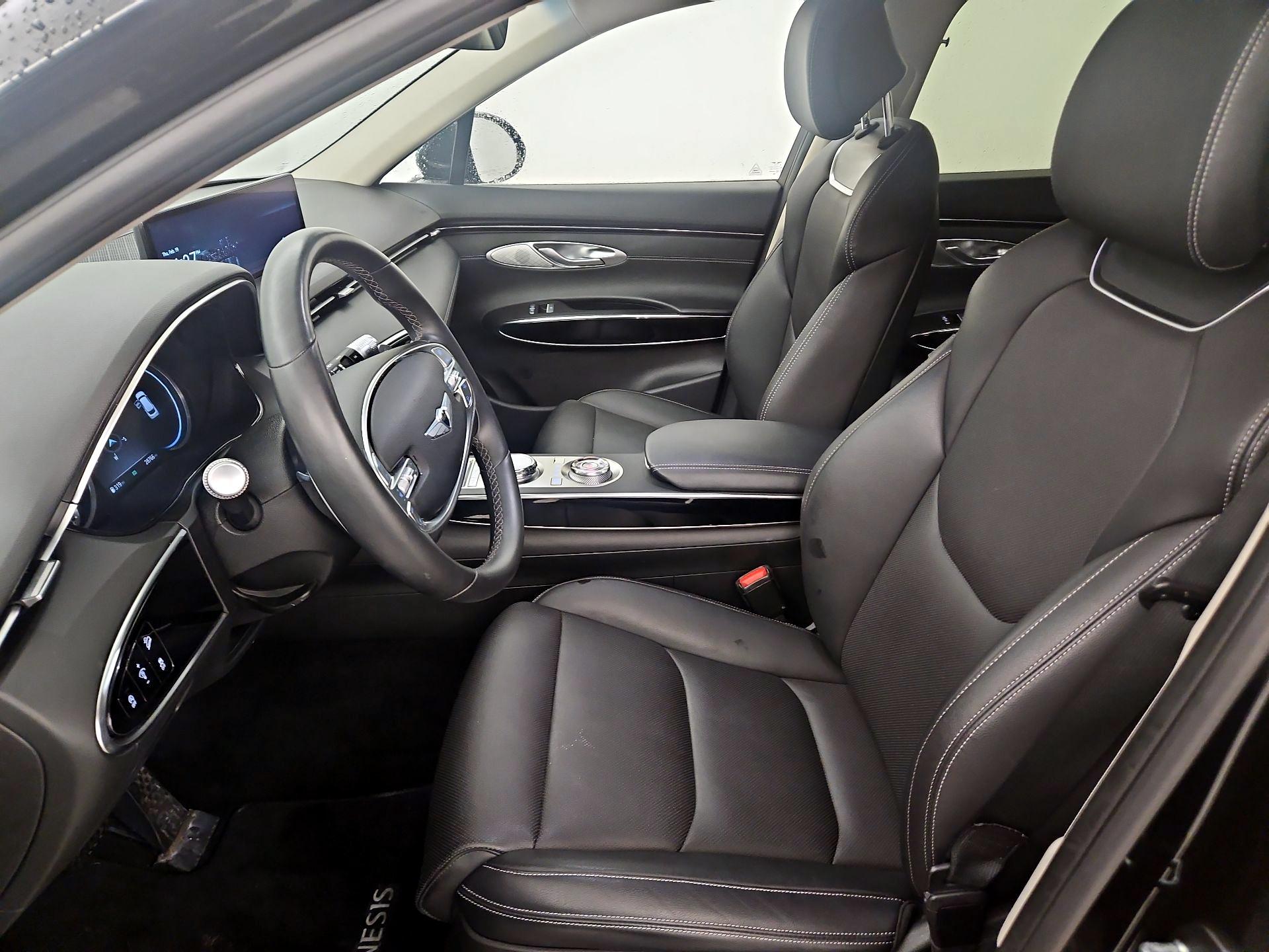 Thumbnail: 2025 Genesis GV70 - 11