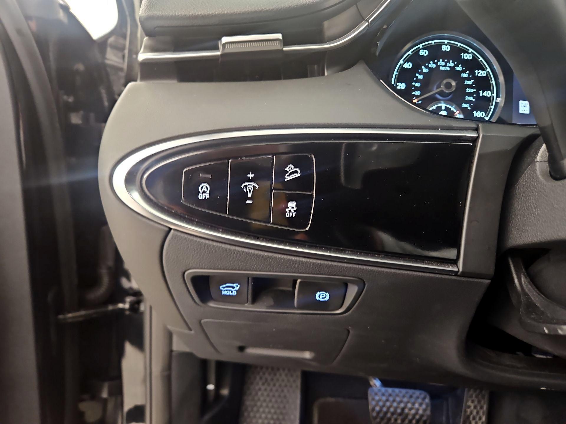 Thumbnail: 2025 Genesis GV70 - 13