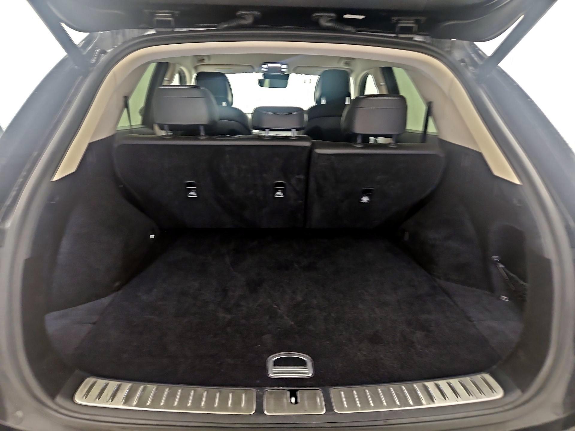 Thumbnail: 2025 Genesis GV70 - 20