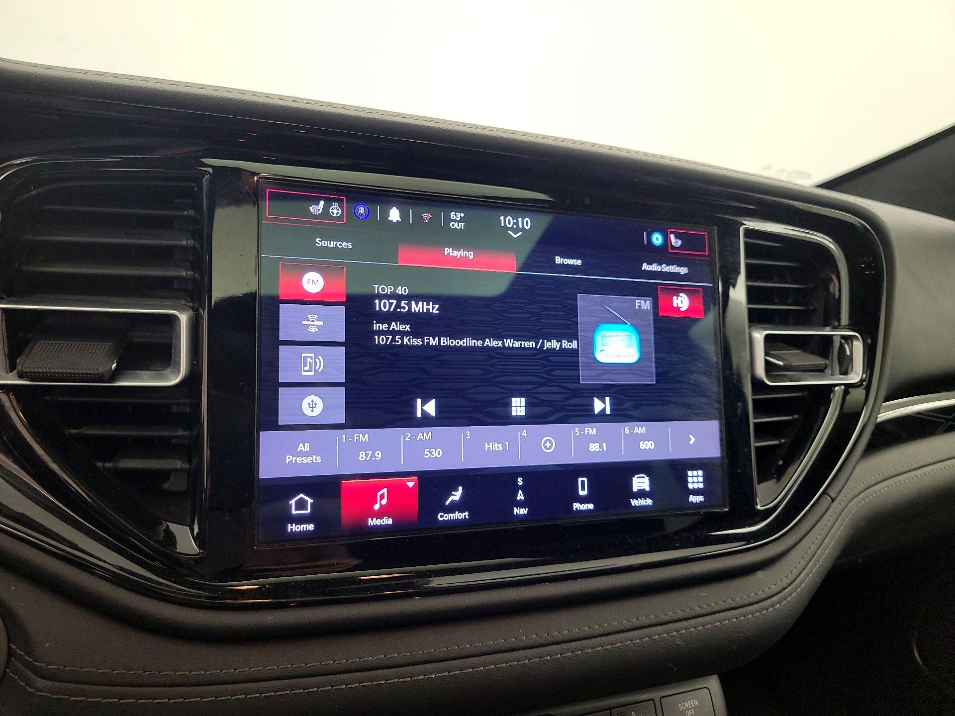 Thumbnail: 2022 Dodge Durango - 16