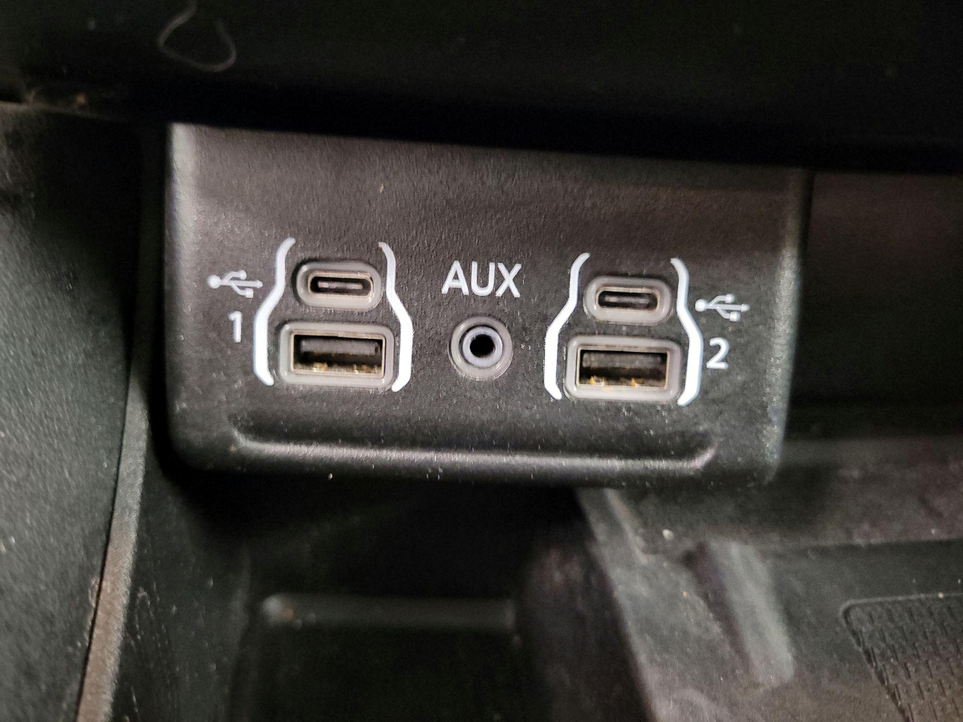 Thumbnail: 2022 Dodge Durango - 19