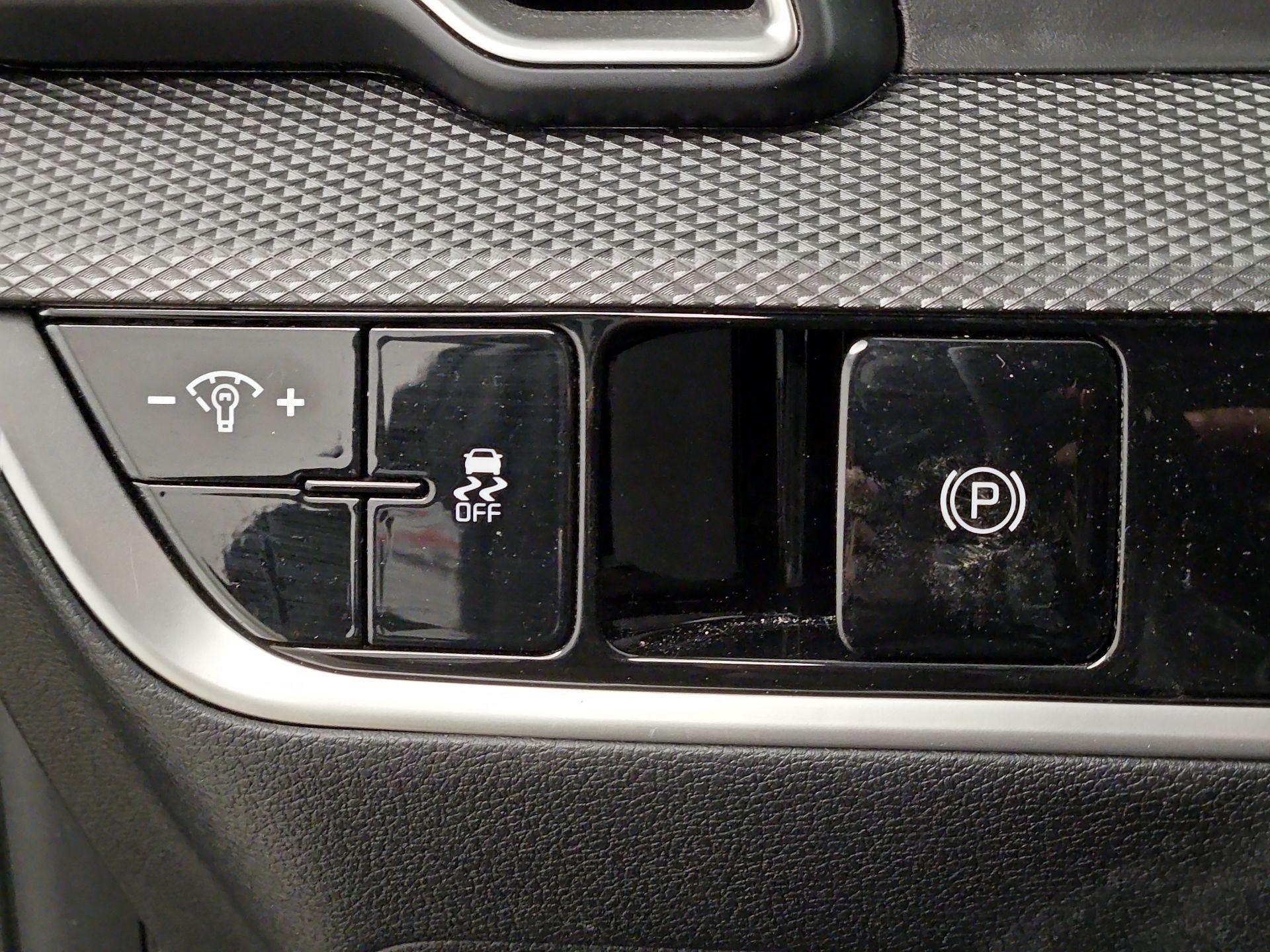 Thumbnail: 2024 Kia Sportage - 13