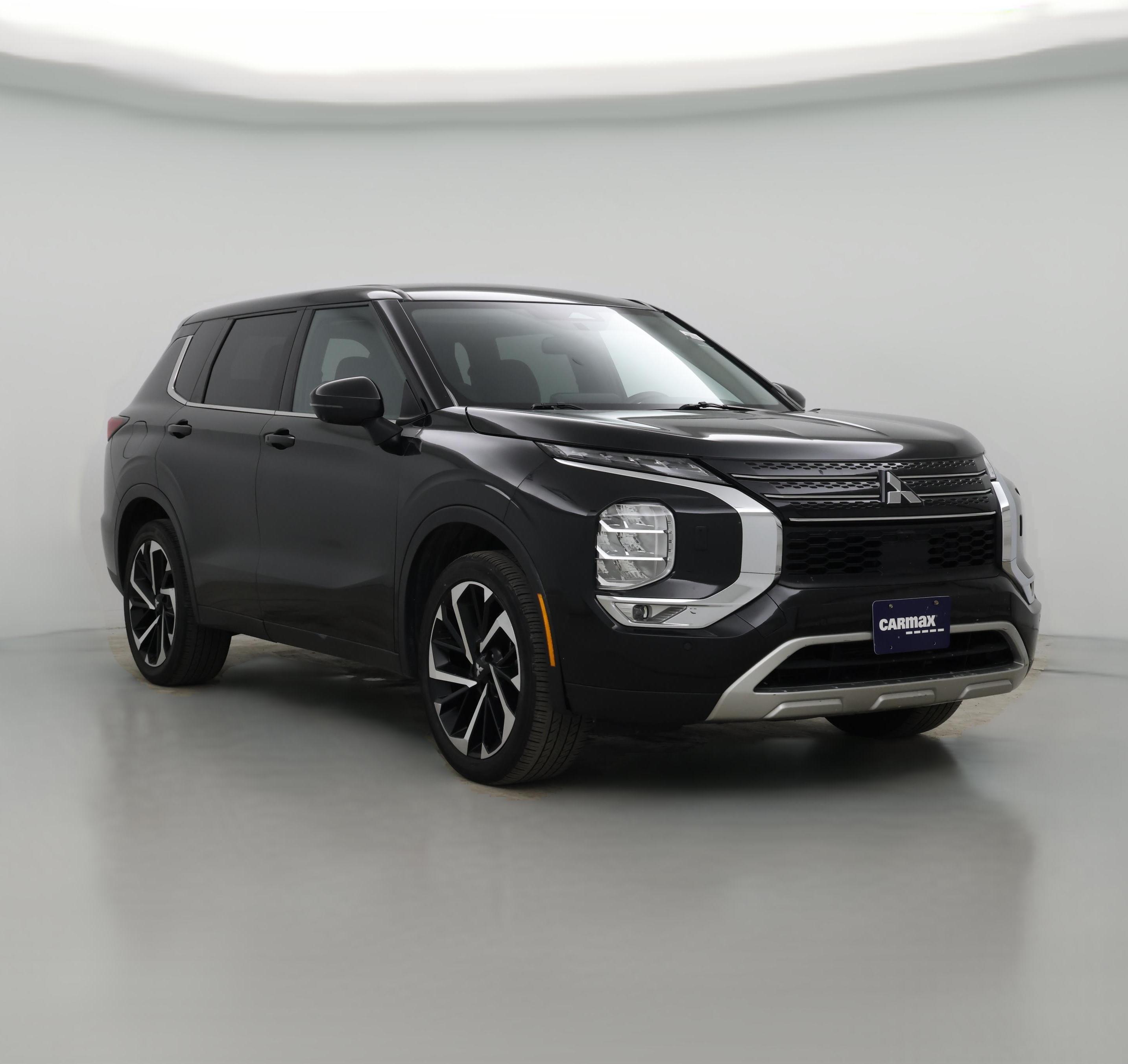 Thumbnail: 2022 Mitsubishi Outlander - 1