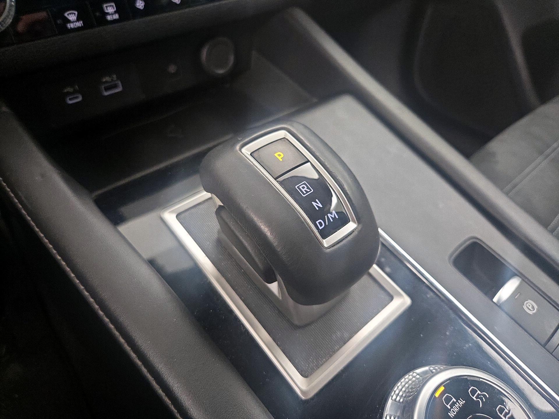 Thumbnail: 2022 Mitsubishi Outlander - 17