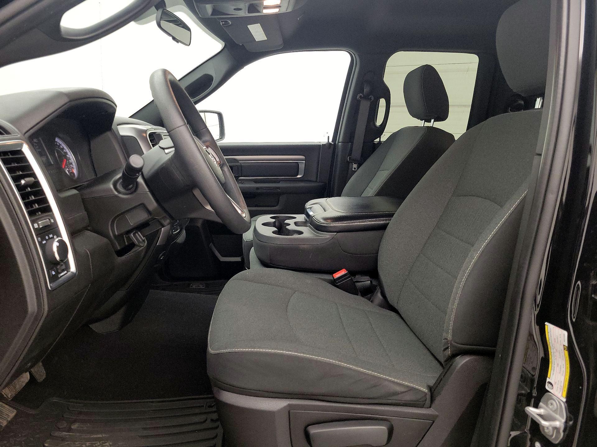 Thumbnail: 2022 RAM 1500 Classic - 11