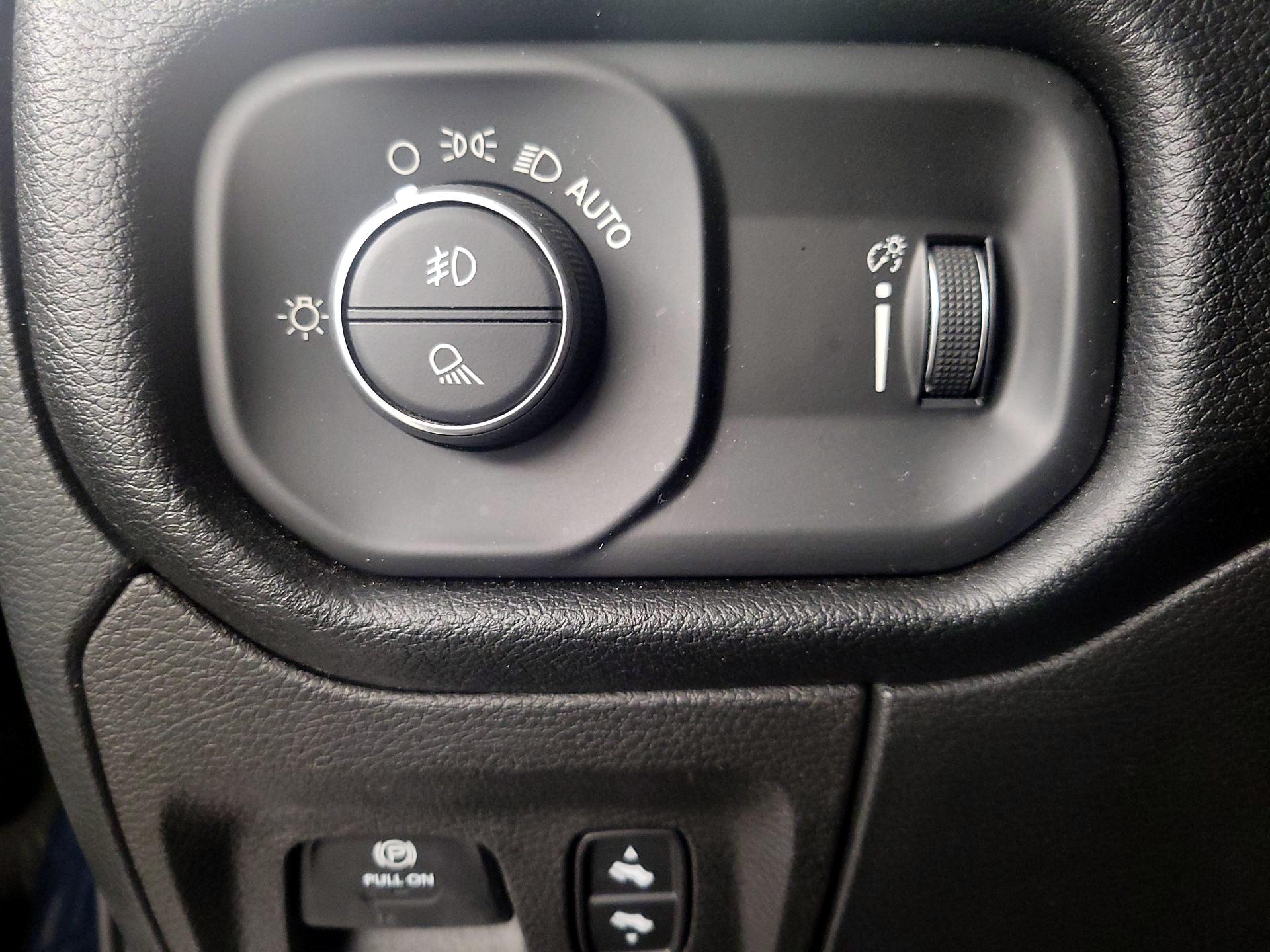 Thumbnail: 2022 RAM 1500 - 13