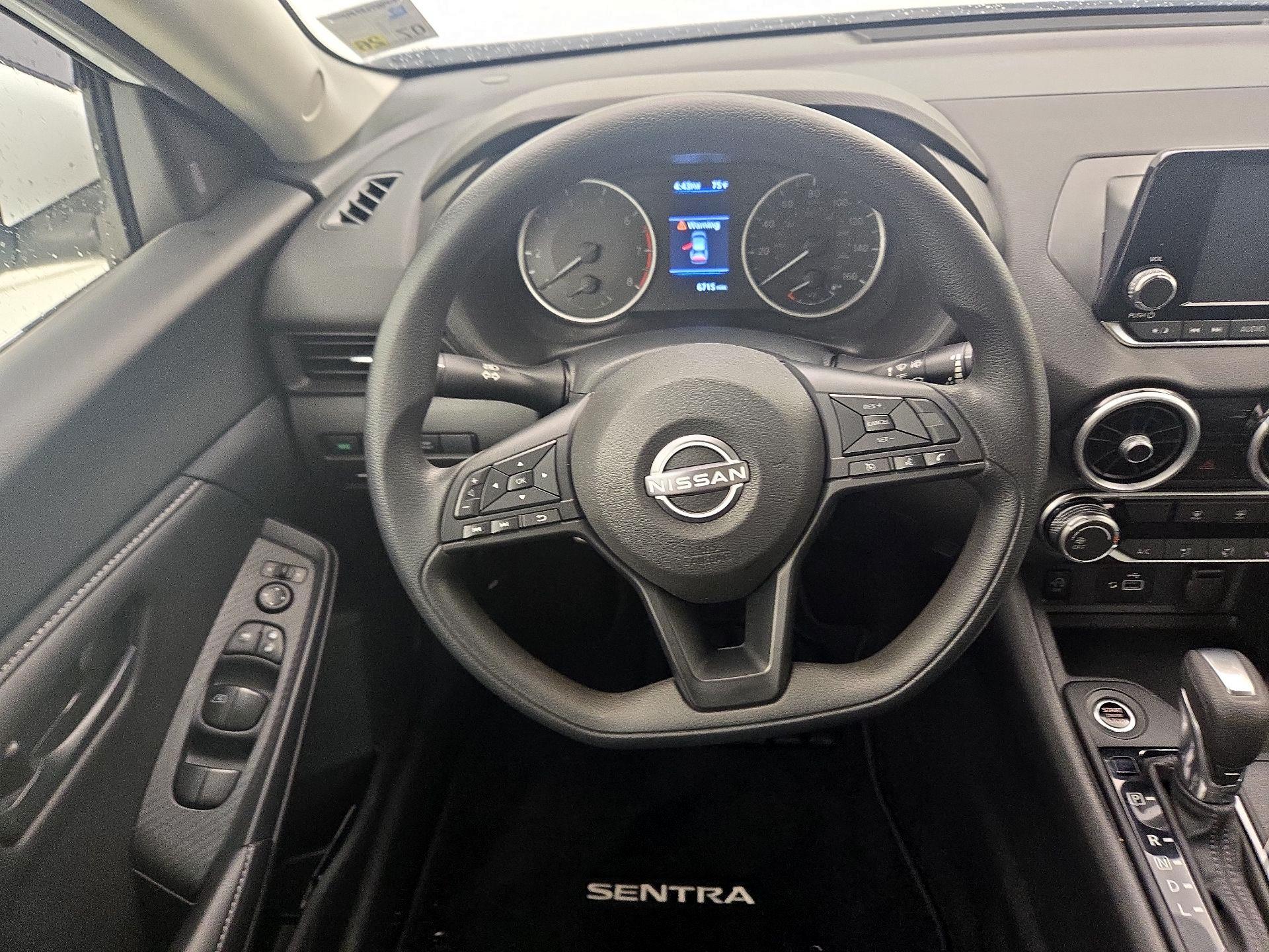 Thumbnail: 2024 Nissan Sentra - 10