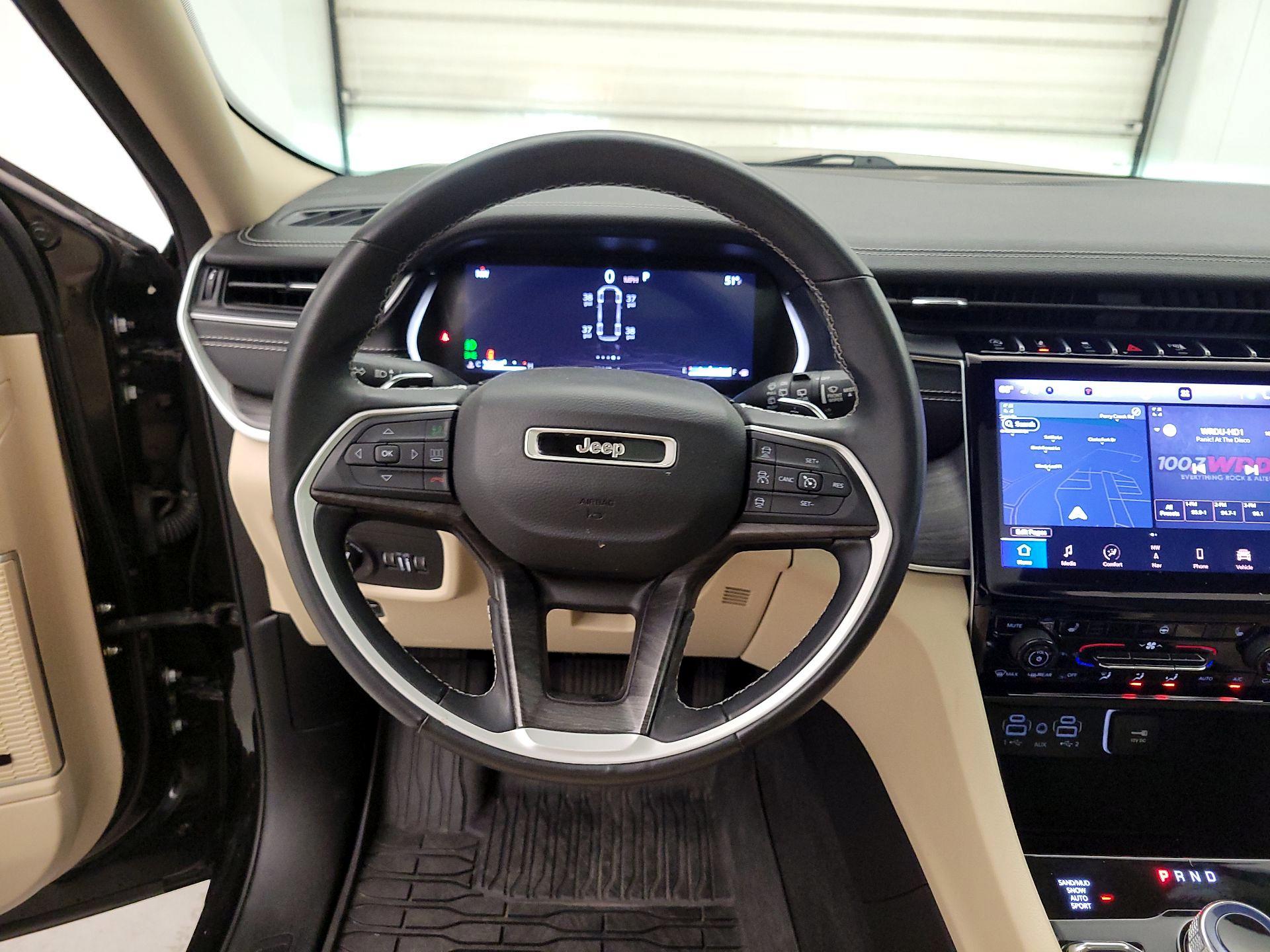 Thumbnail: 2022 Jeep Grand Cherokee L - 10