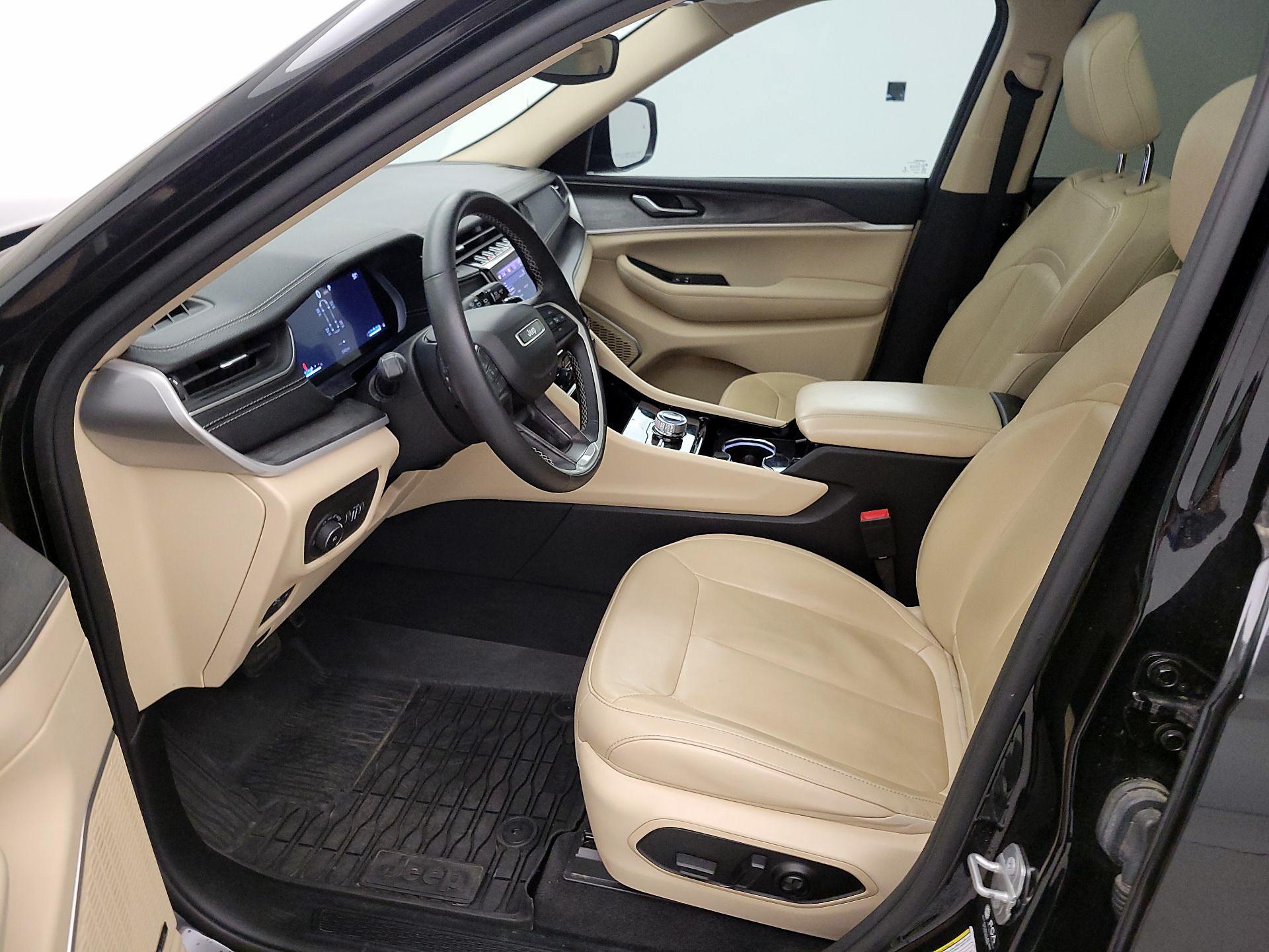 Thumbnail: 2022 Jeep Grand Cherokee L - 11