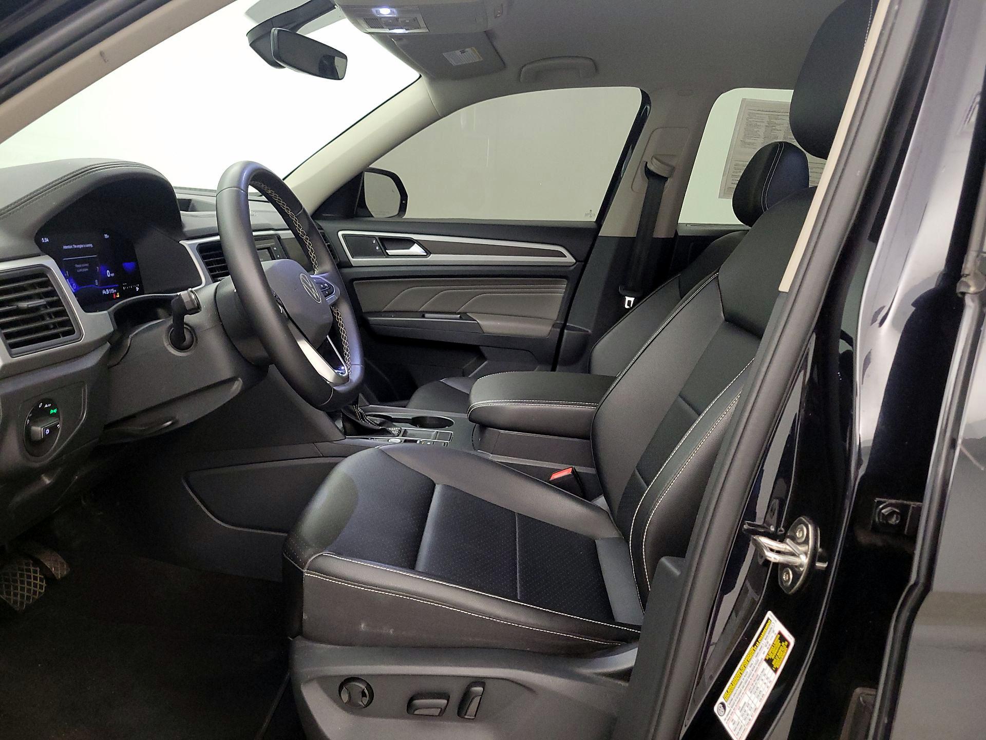 Thumbnail: 2023 Volkswagen Atlas - 11