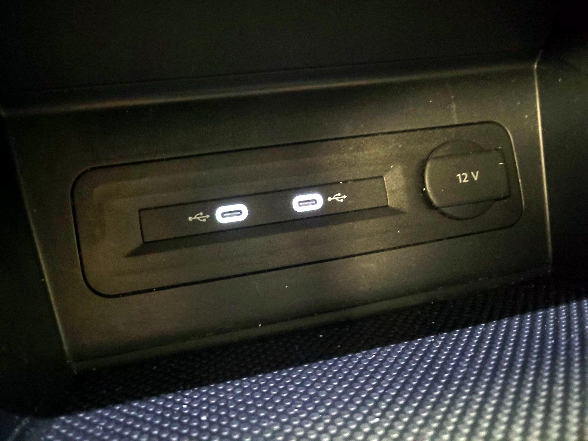 Thumbnail: 2023 Volkswagen Atlas - 18