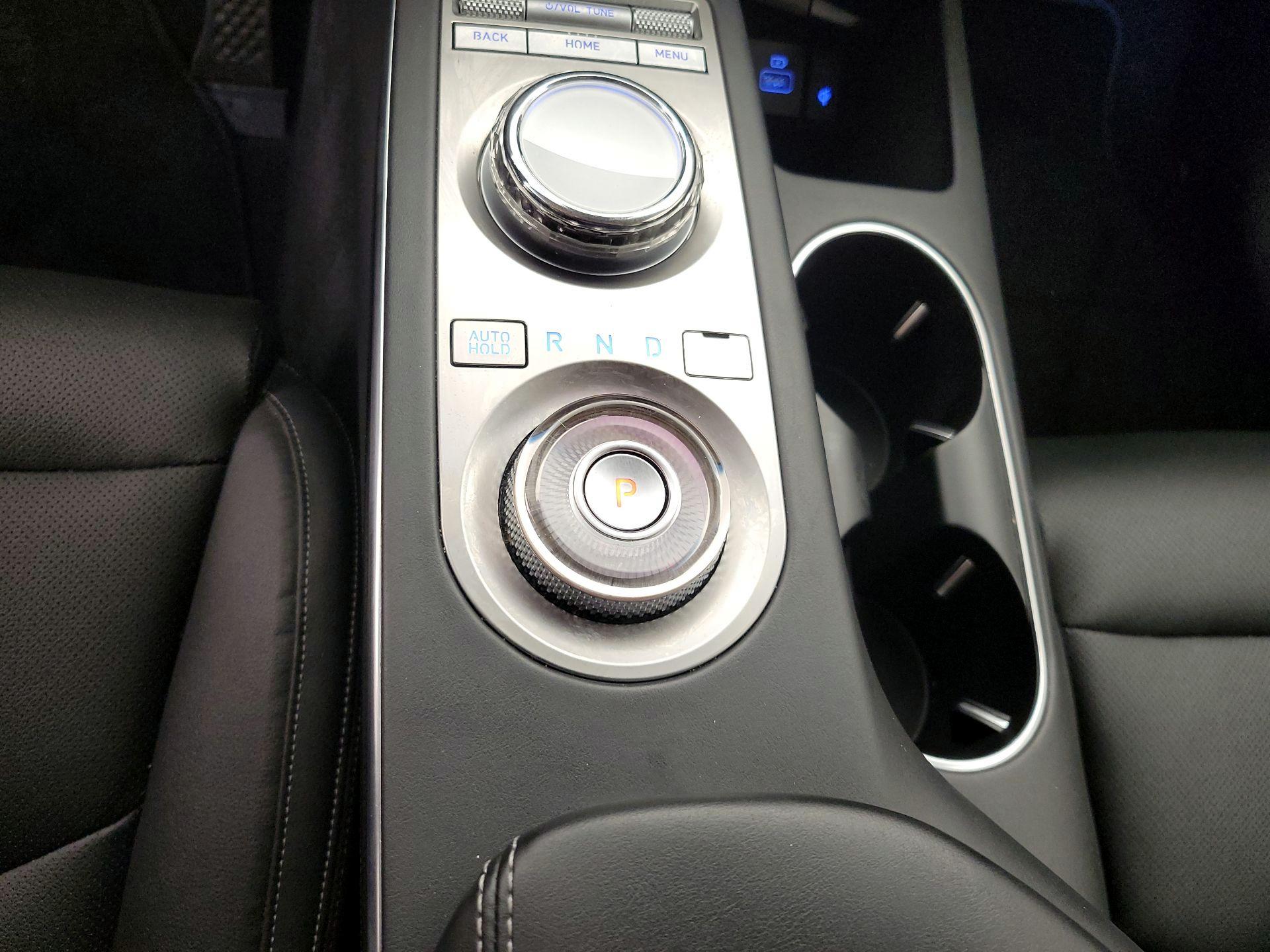 Thumbnail: 2025 Genesis GV70 - 18