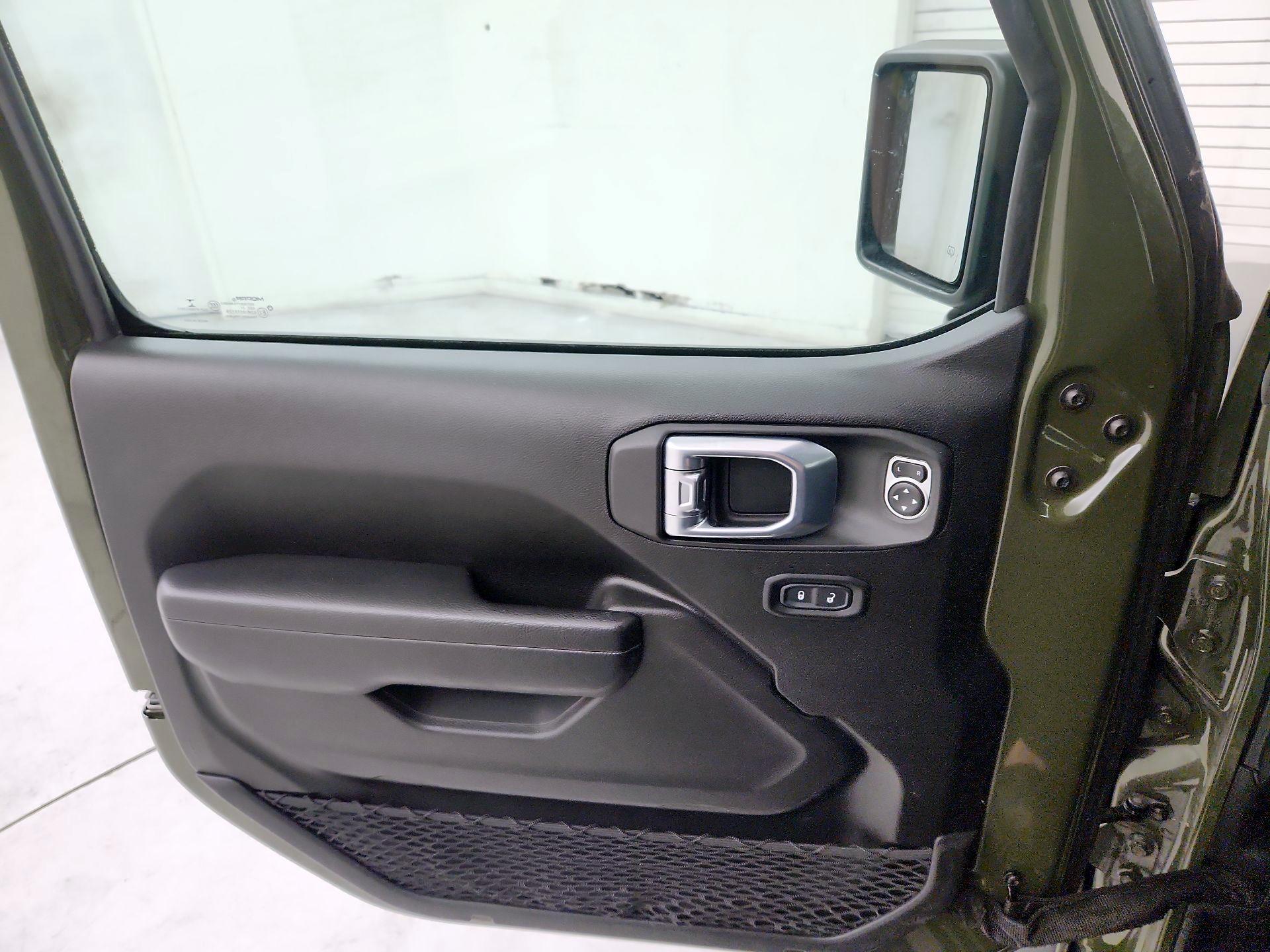 Thumbnail: 2021 Jeep Wrangler - 12