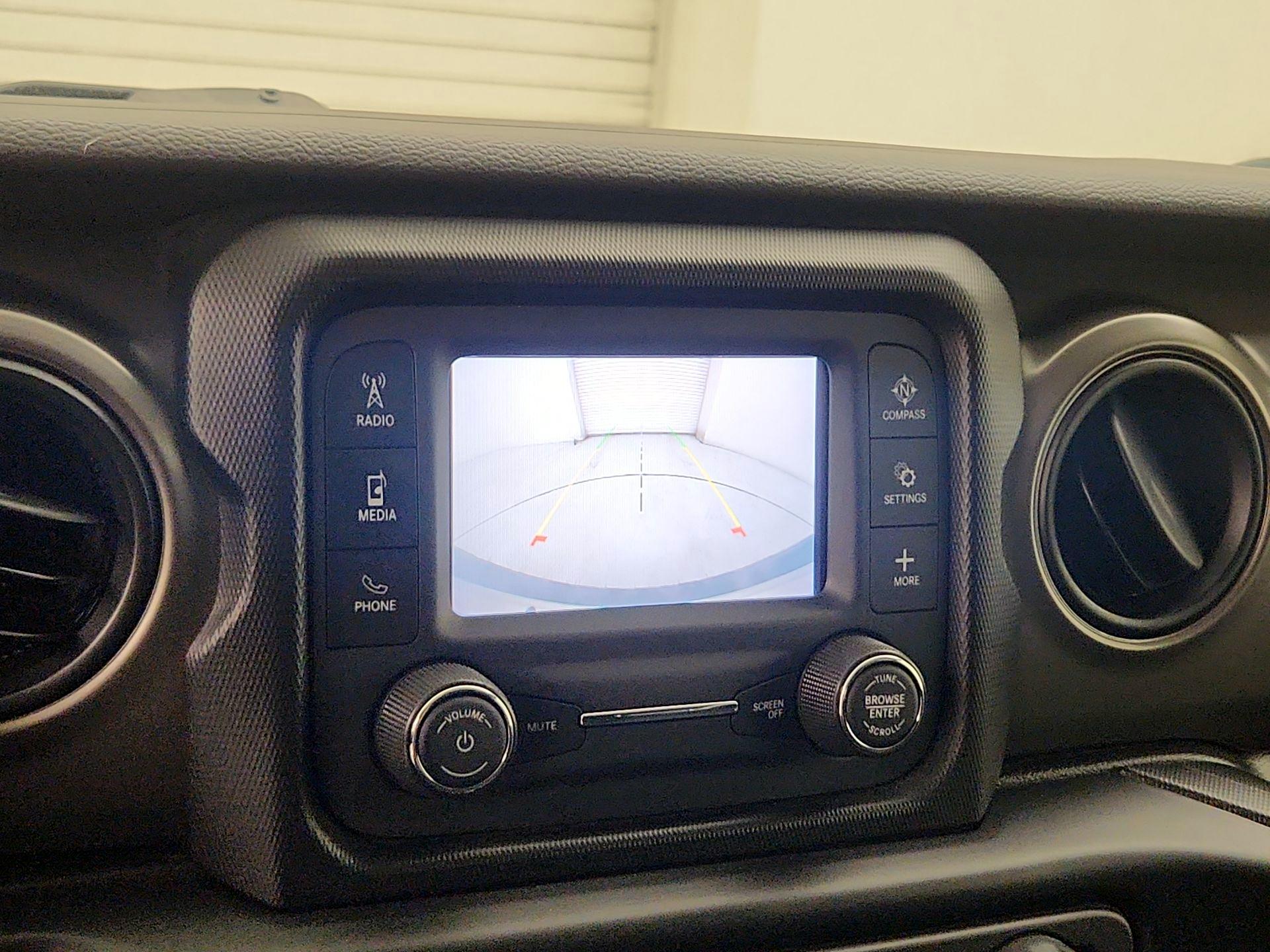 Thumbnail: 2021 Jeep Wrangler - 14