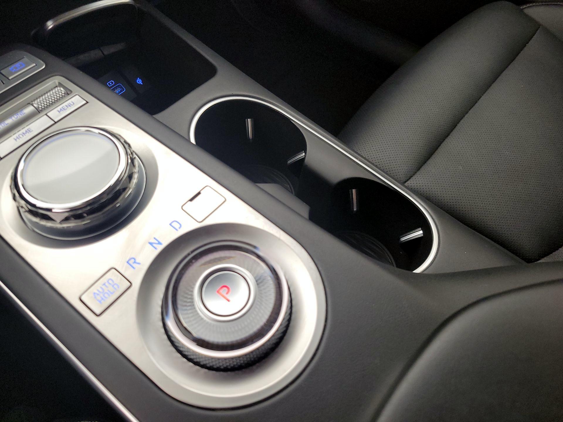 Thumbnail: 2025 Genesis GV70 - 18