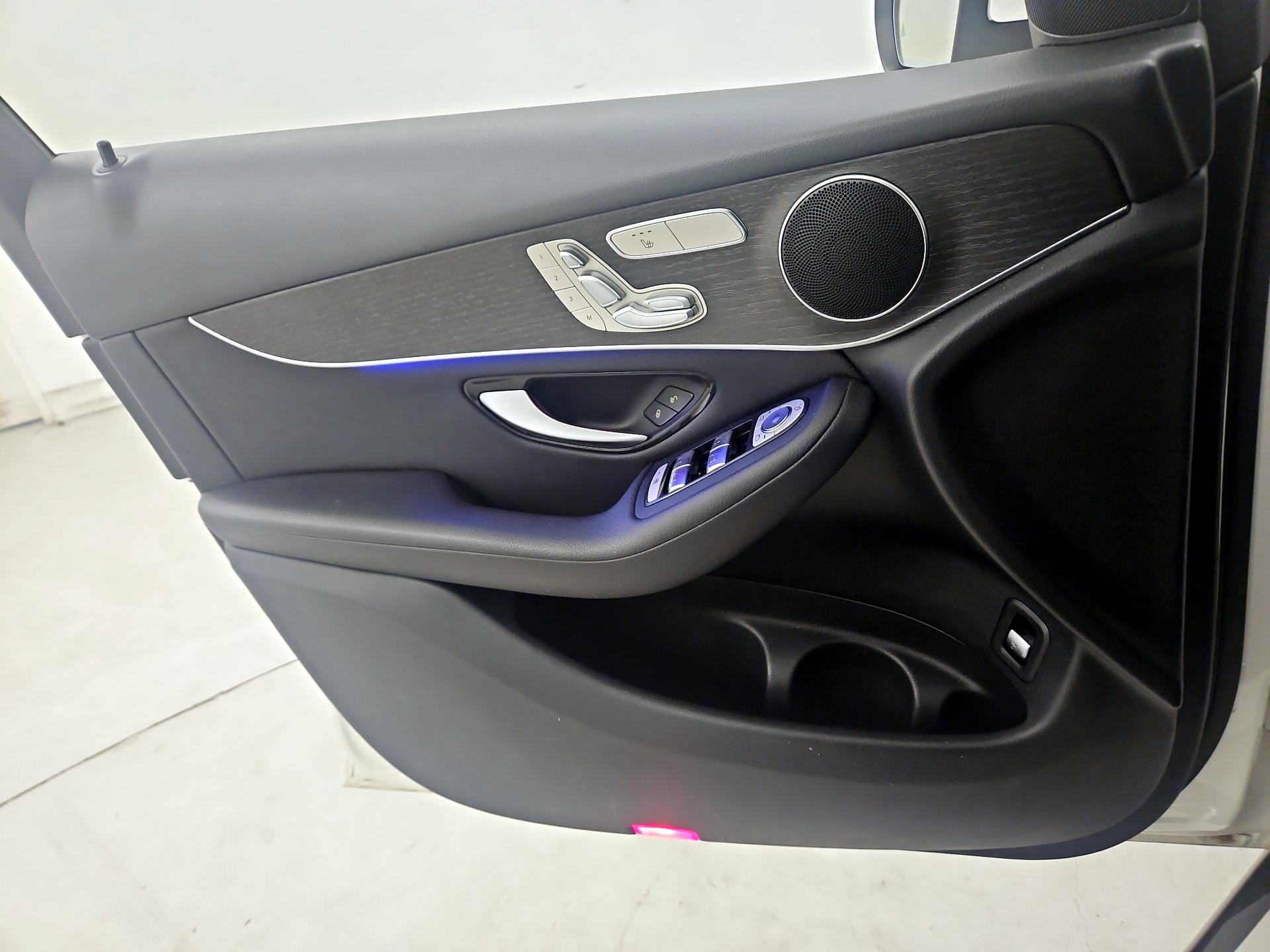 Thumbnail: 2022 Mercedes-Benz GLC - 12