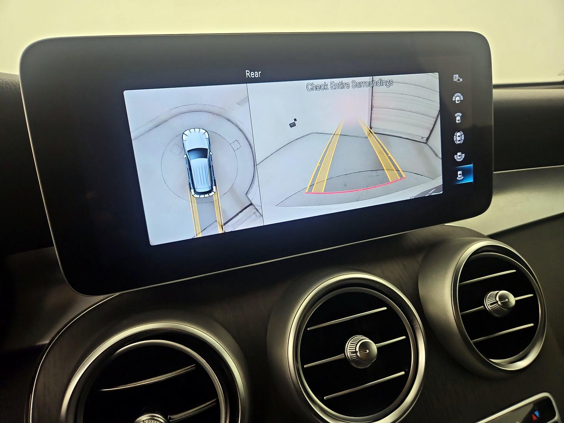 Thumbnail: 2022 Mercedes-Benz GLC - 15