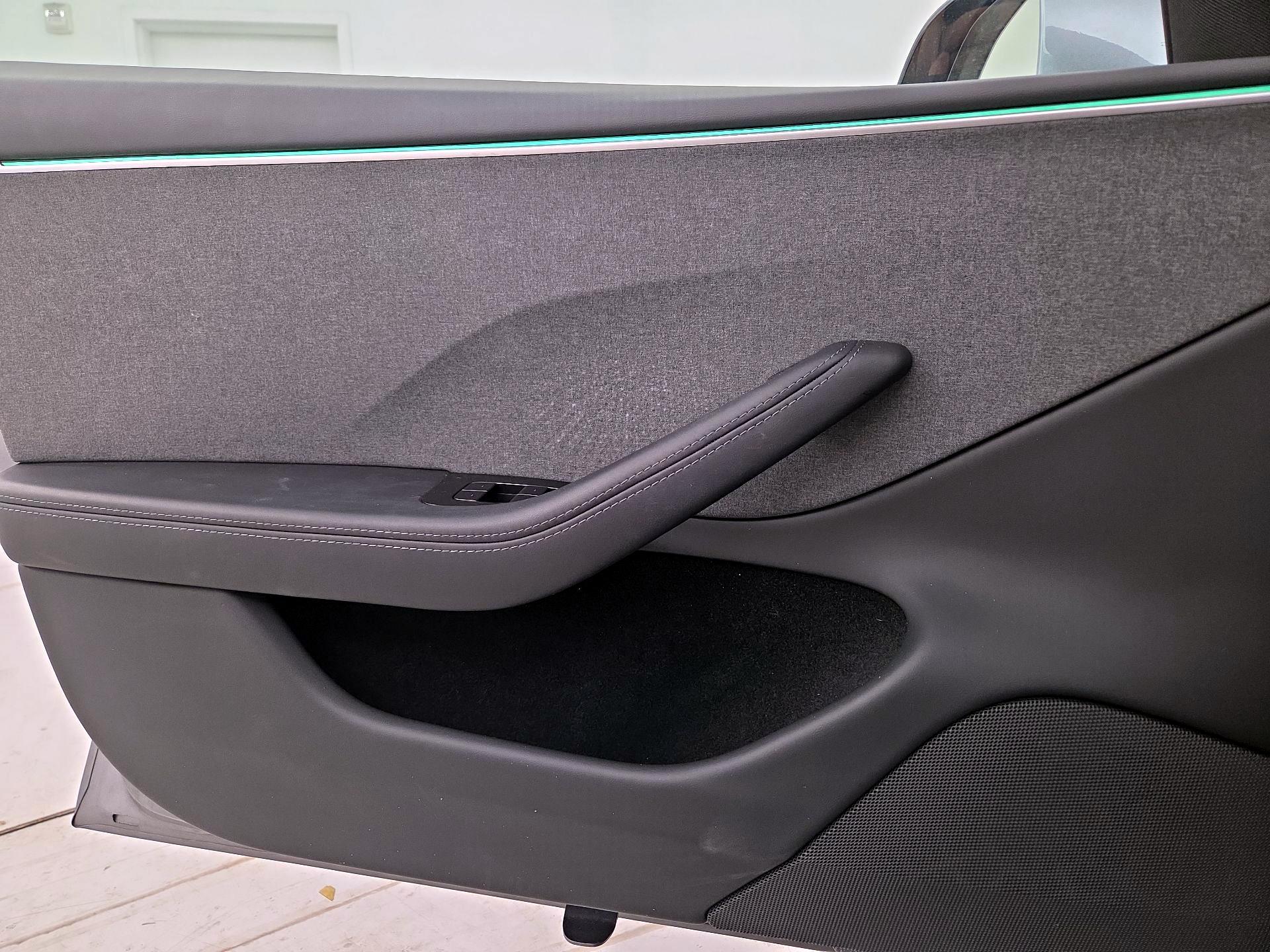 Thumbnail: 2025 Tesla Model 3 - 12