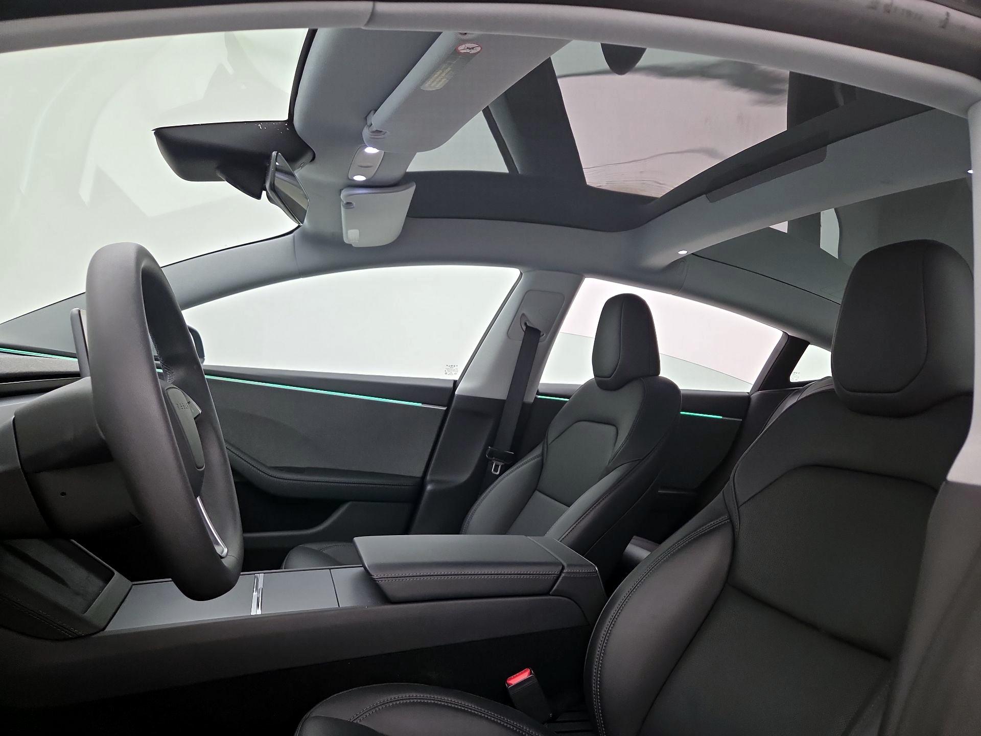 Thumbnail: 2025 Tesla Model 3 - 19