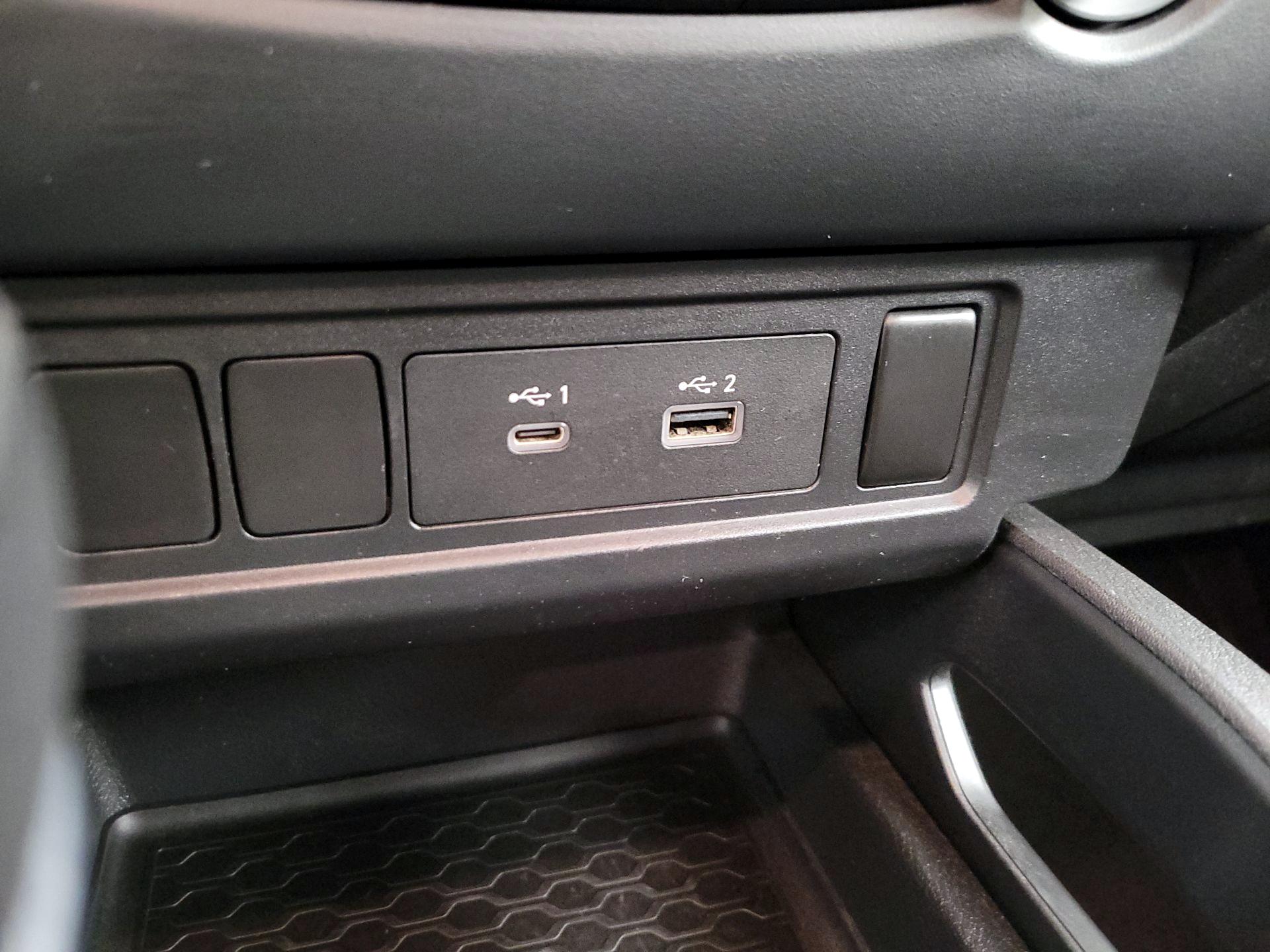 Thumbnail: 2022 Nissan Frontier - 18