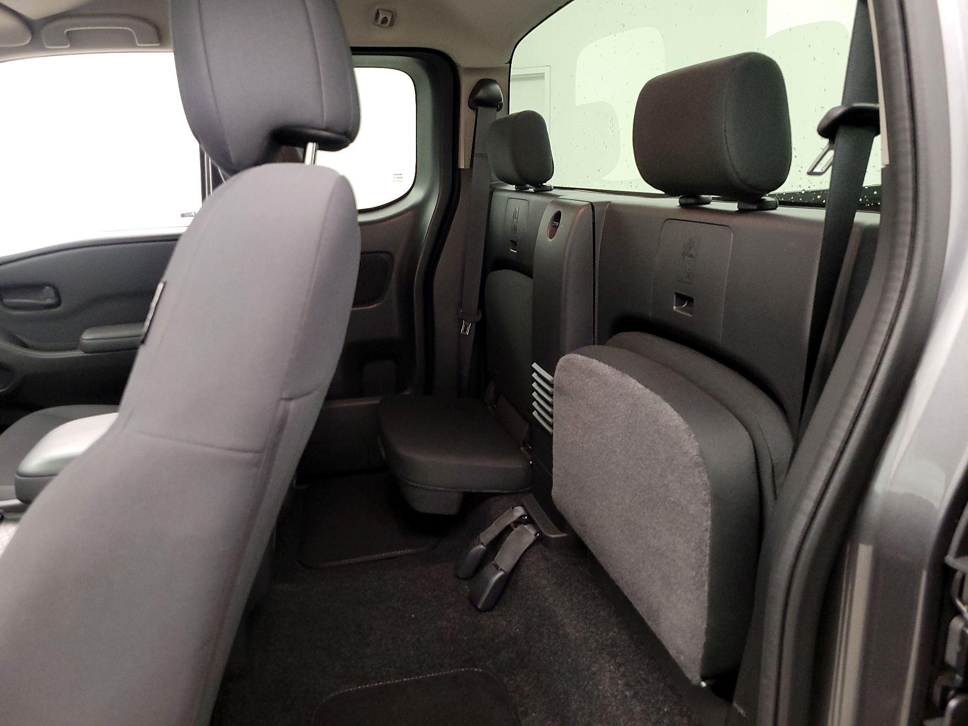 Thumbnail: 2022 Nissan Frontier - 19