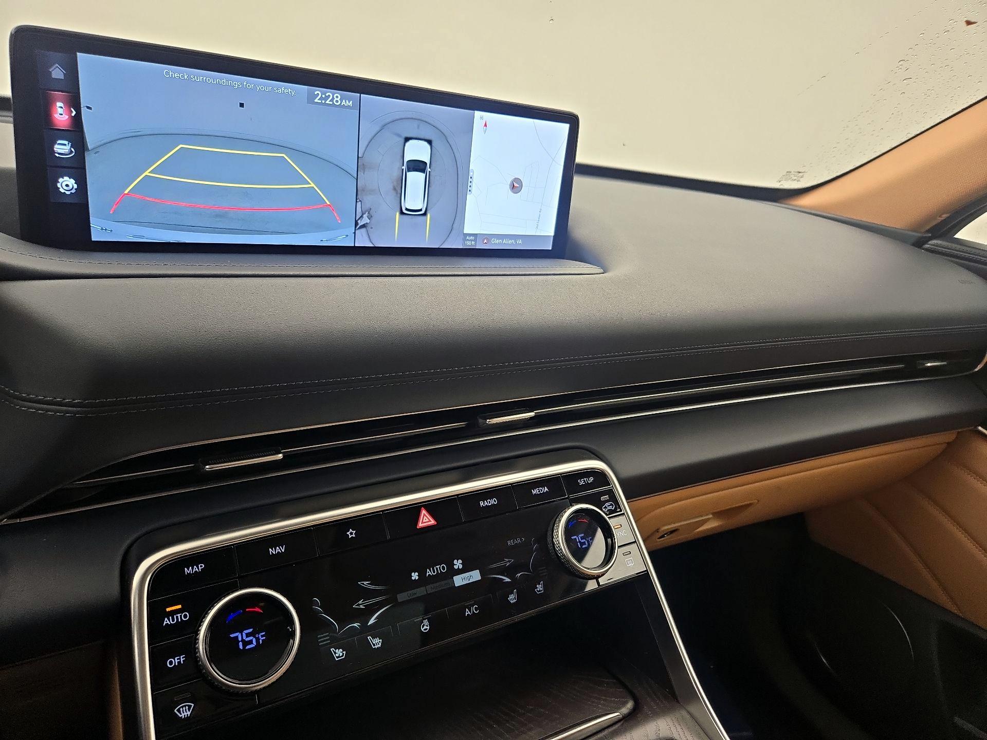 Thumbnail: 2021 Genesis GV80 - 15