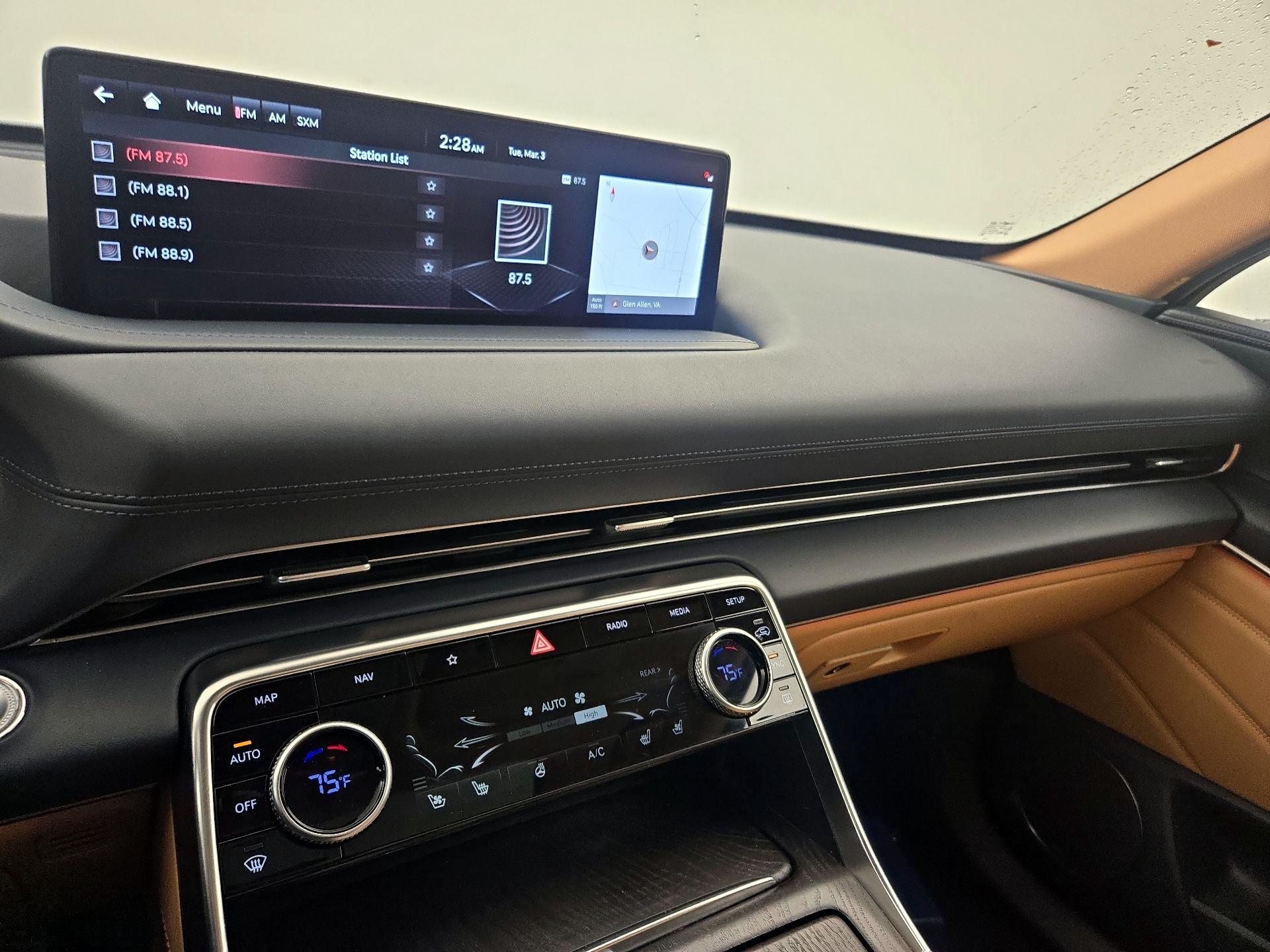 Thumbnail: 2021 Genesis GV80 - 16