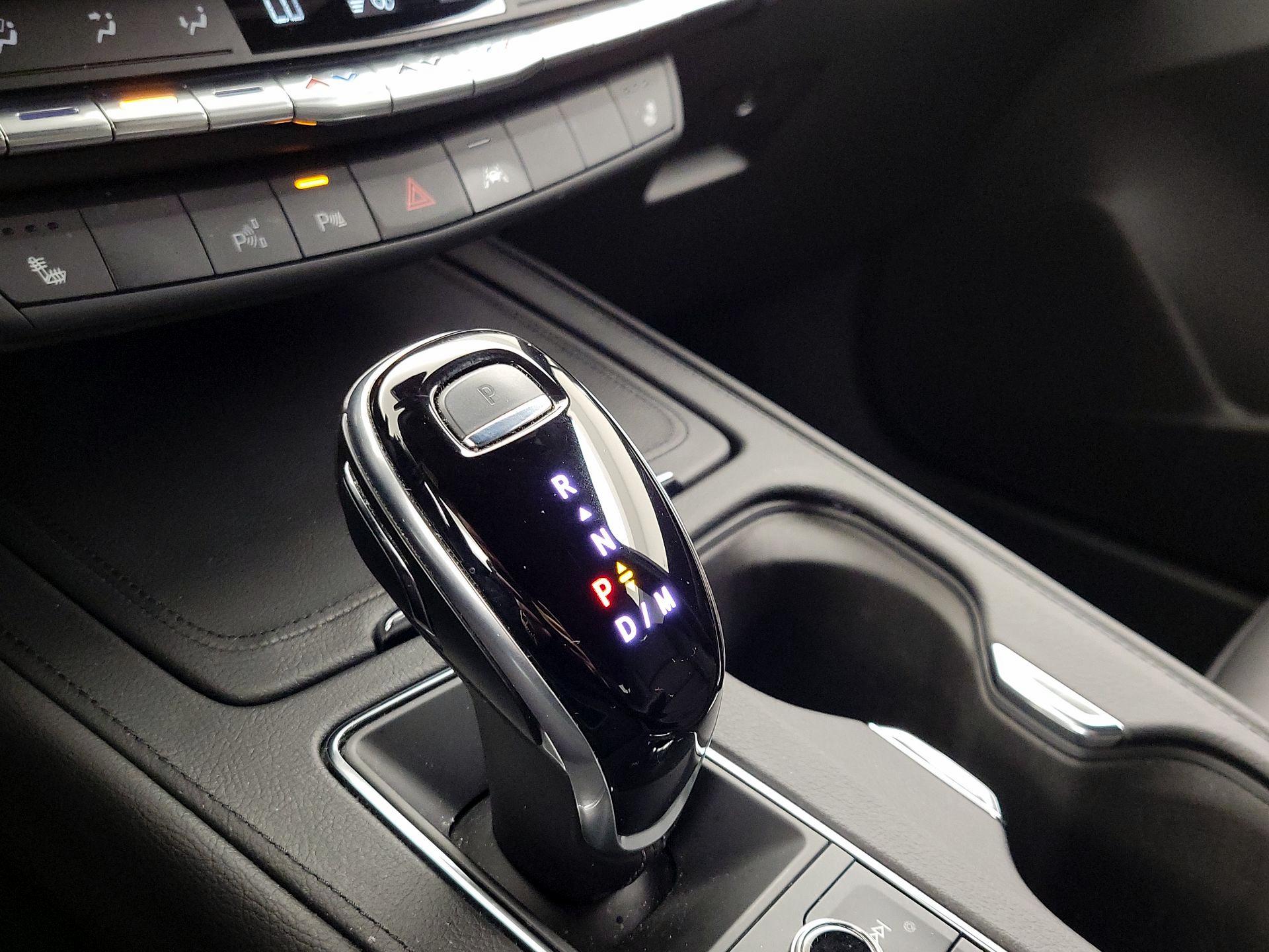 Thumbnail: 2022 Cadillac XT4 - 17