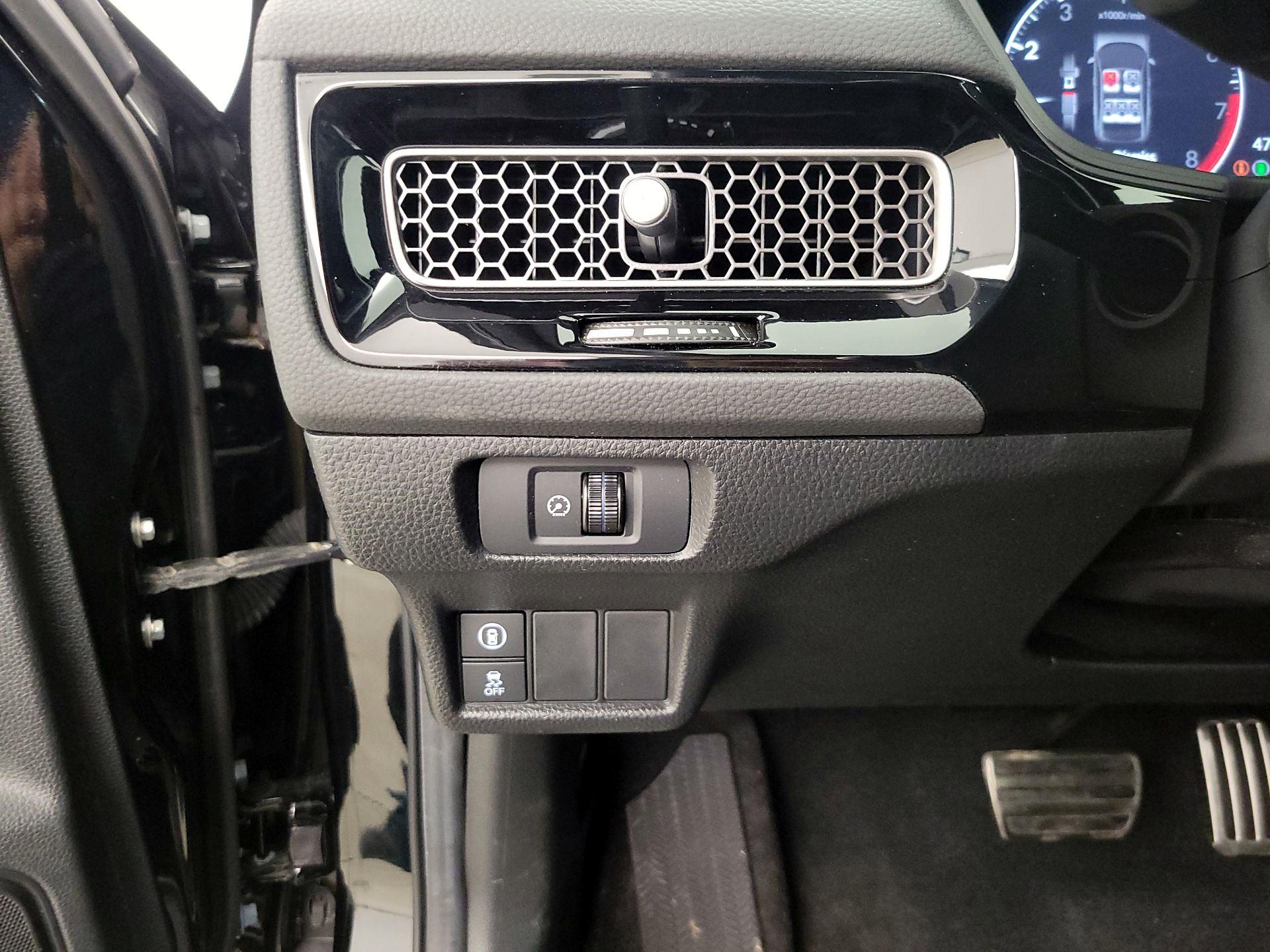 Thumbnail: 2024 Honda Civic - 13