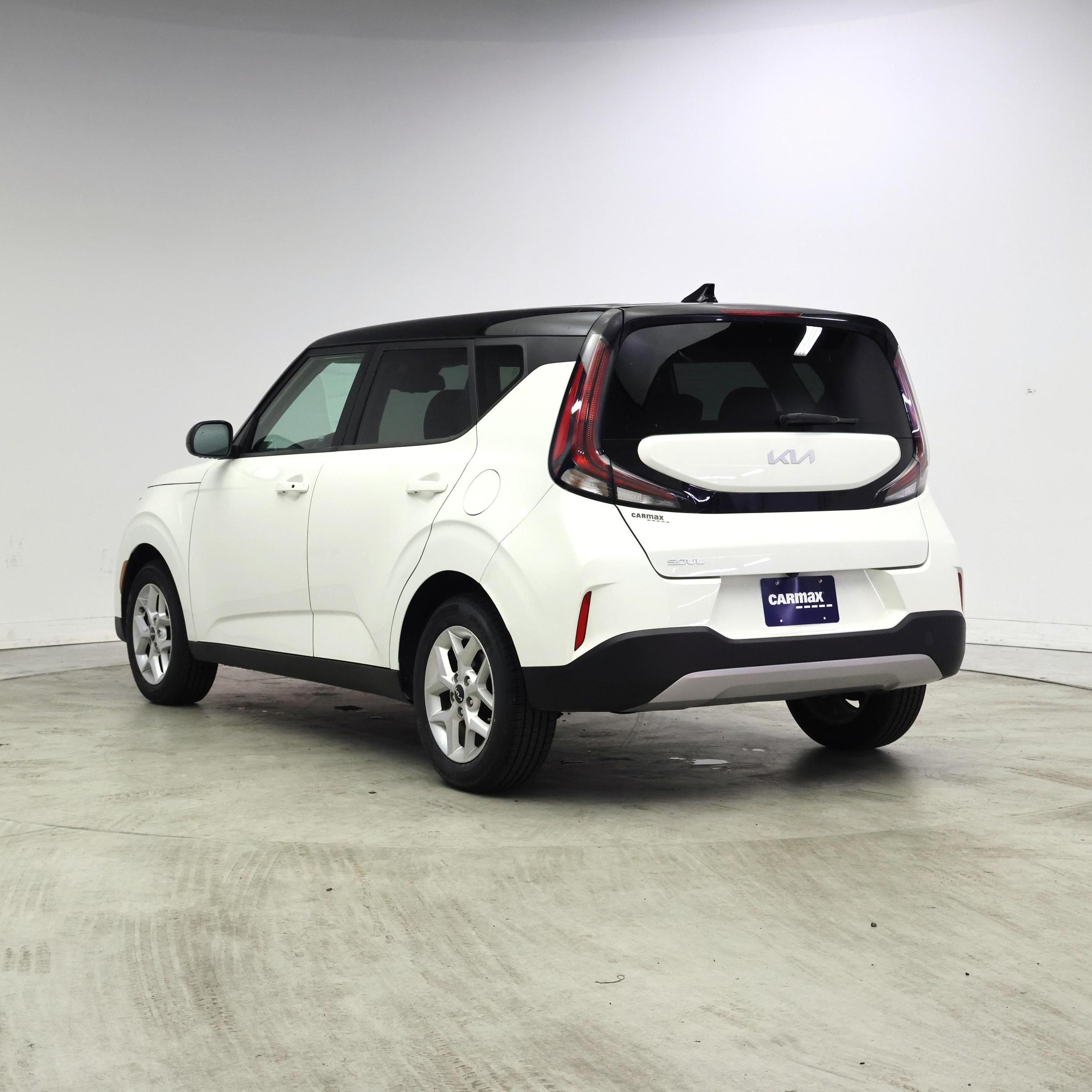 Thumbnail: 2023 Kia Soul - 2