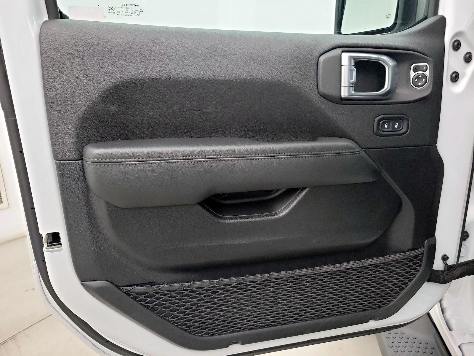 2023 Jeep Wrangler 4-Door Sahara Altitude - Photo 13