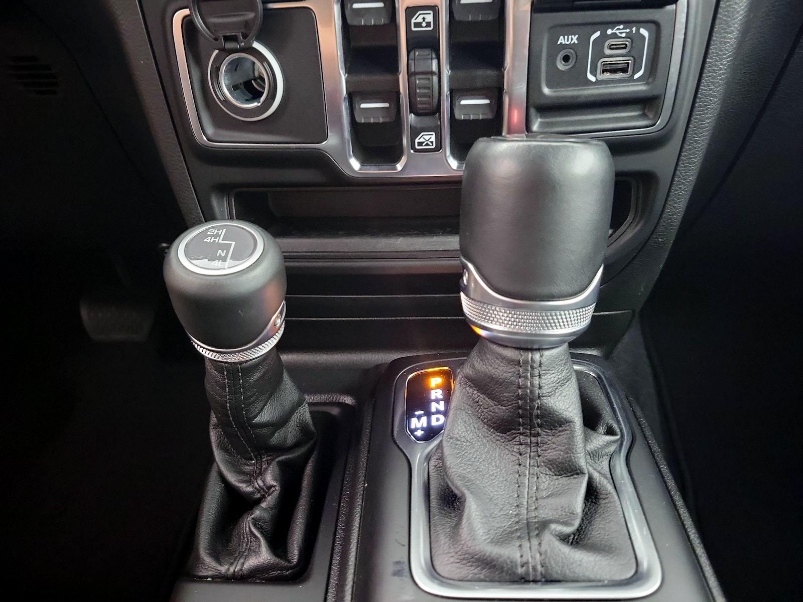 2023 Jeep Wrangler 4-Door Sahara Altitude - Photo 19