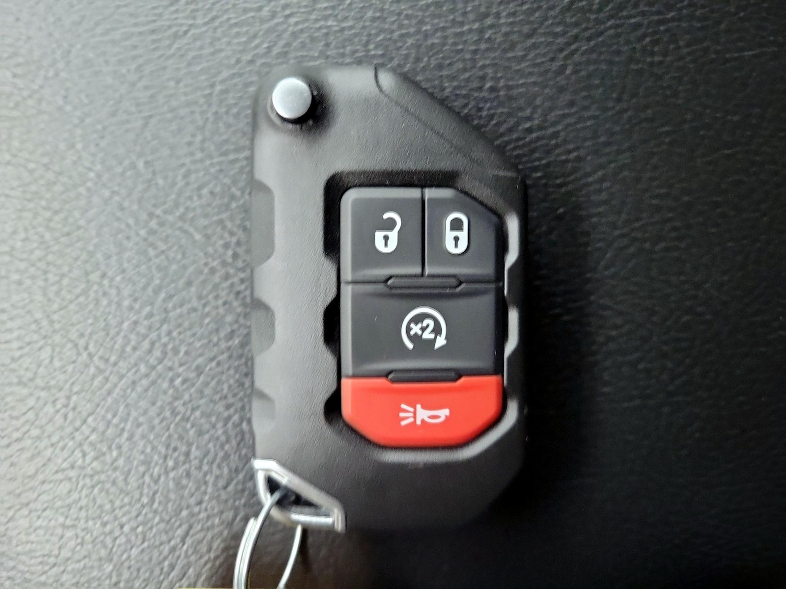 2023 Jeep Wrangler 4-Door Sahara Altitude - Photo 24
