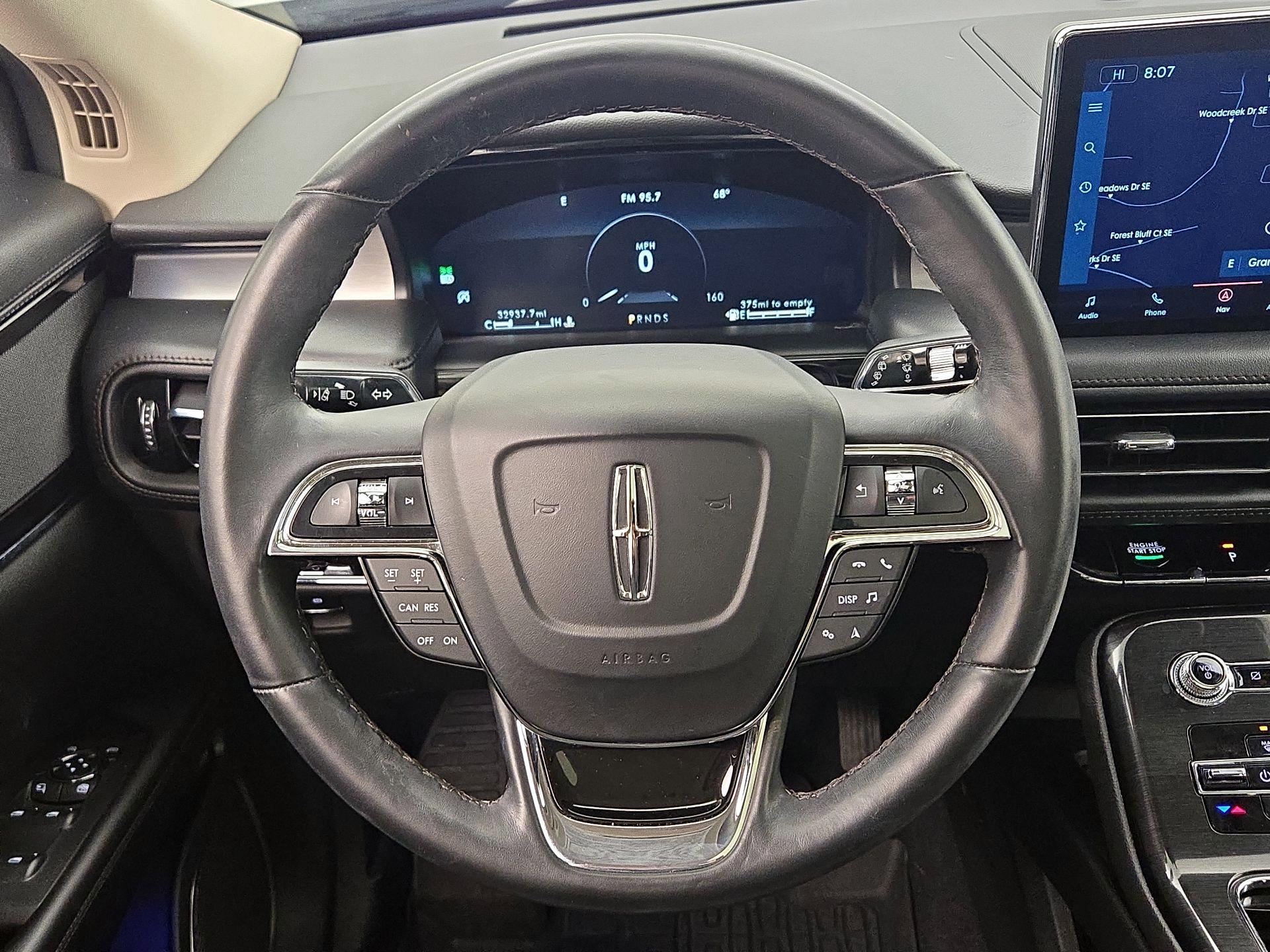 Thumbnail: 2023 Lincoln Nautilus - 10