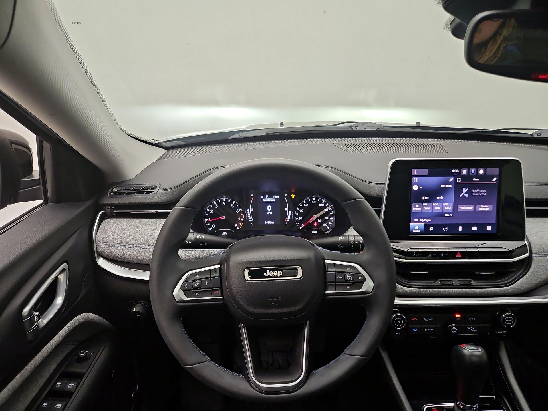 Thumbnail: 2022 Jeep Compass - 10