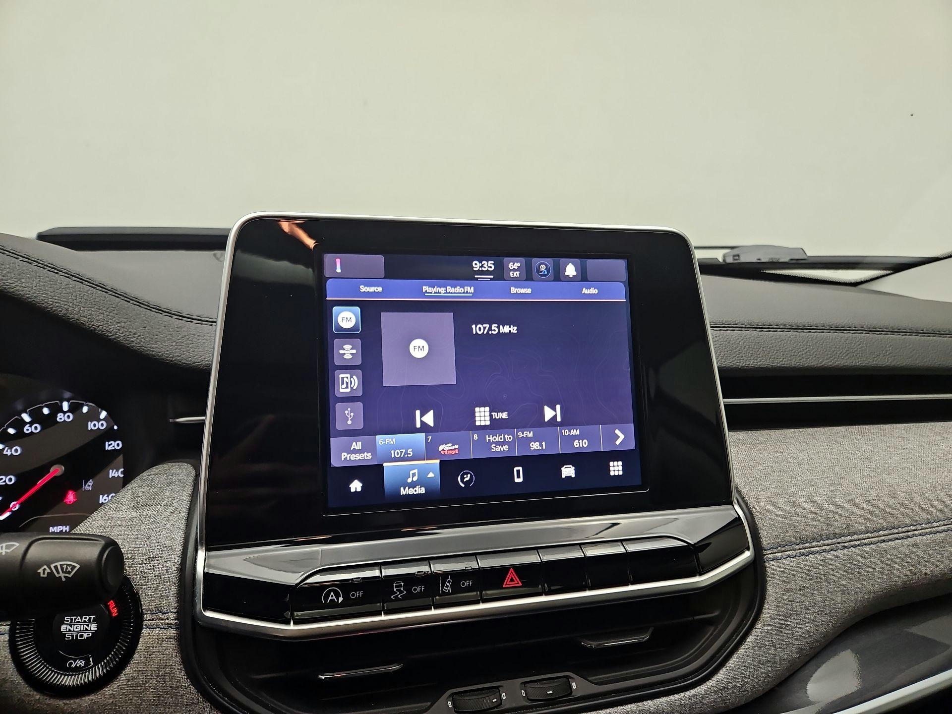 Thumbnail: 2022 Jeep Compass - 15