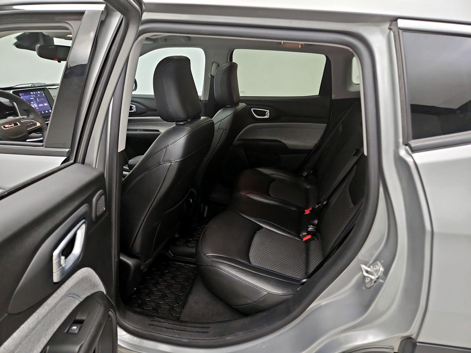 Thumbnail: 2022 Jeep Compass - 20