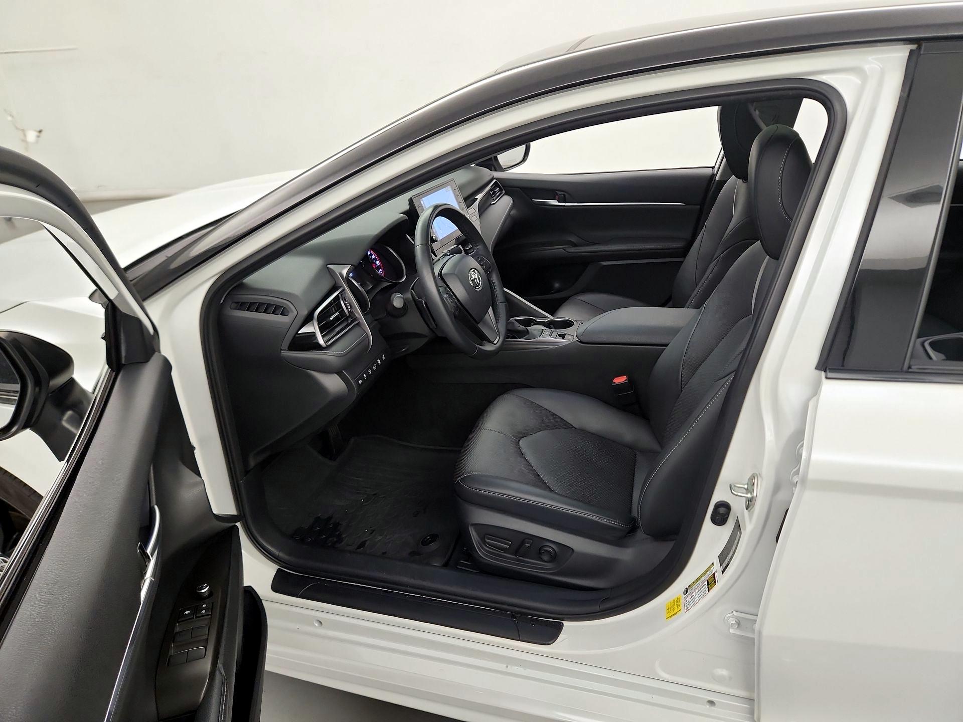 Thumbnail: 2023 Toyota Camry - 11