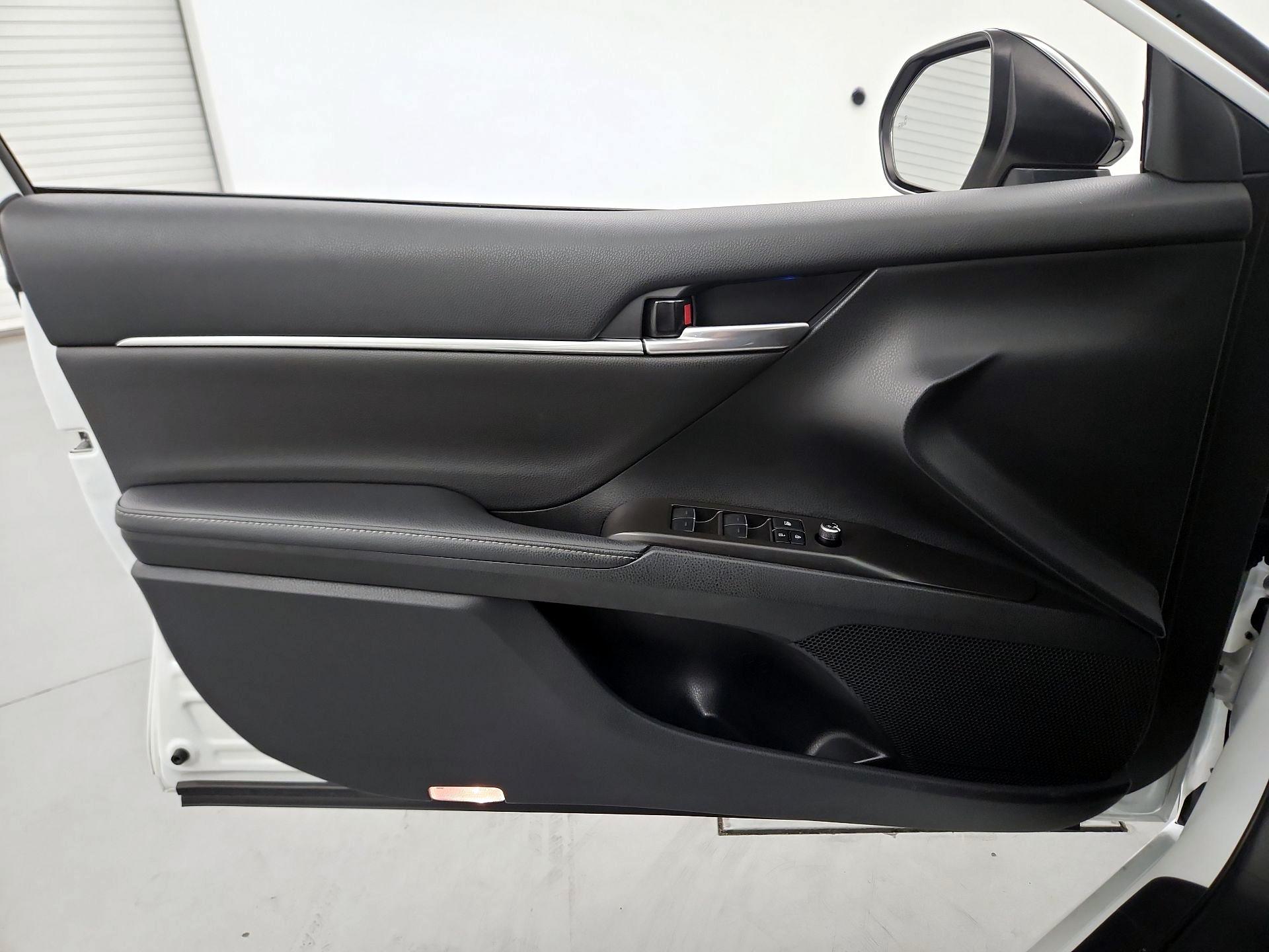 Thumbnail: 2023 Toyota Camry - 12